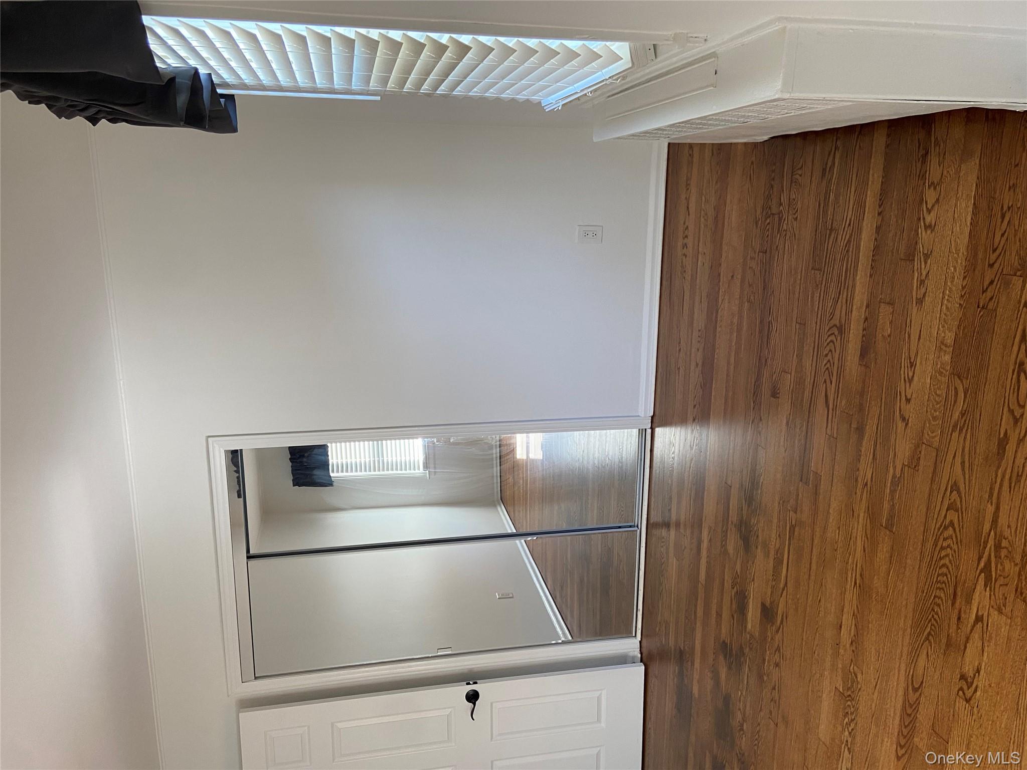 #8 photo, 18 Hitchcock Lane, Farmingdale , NY 11735