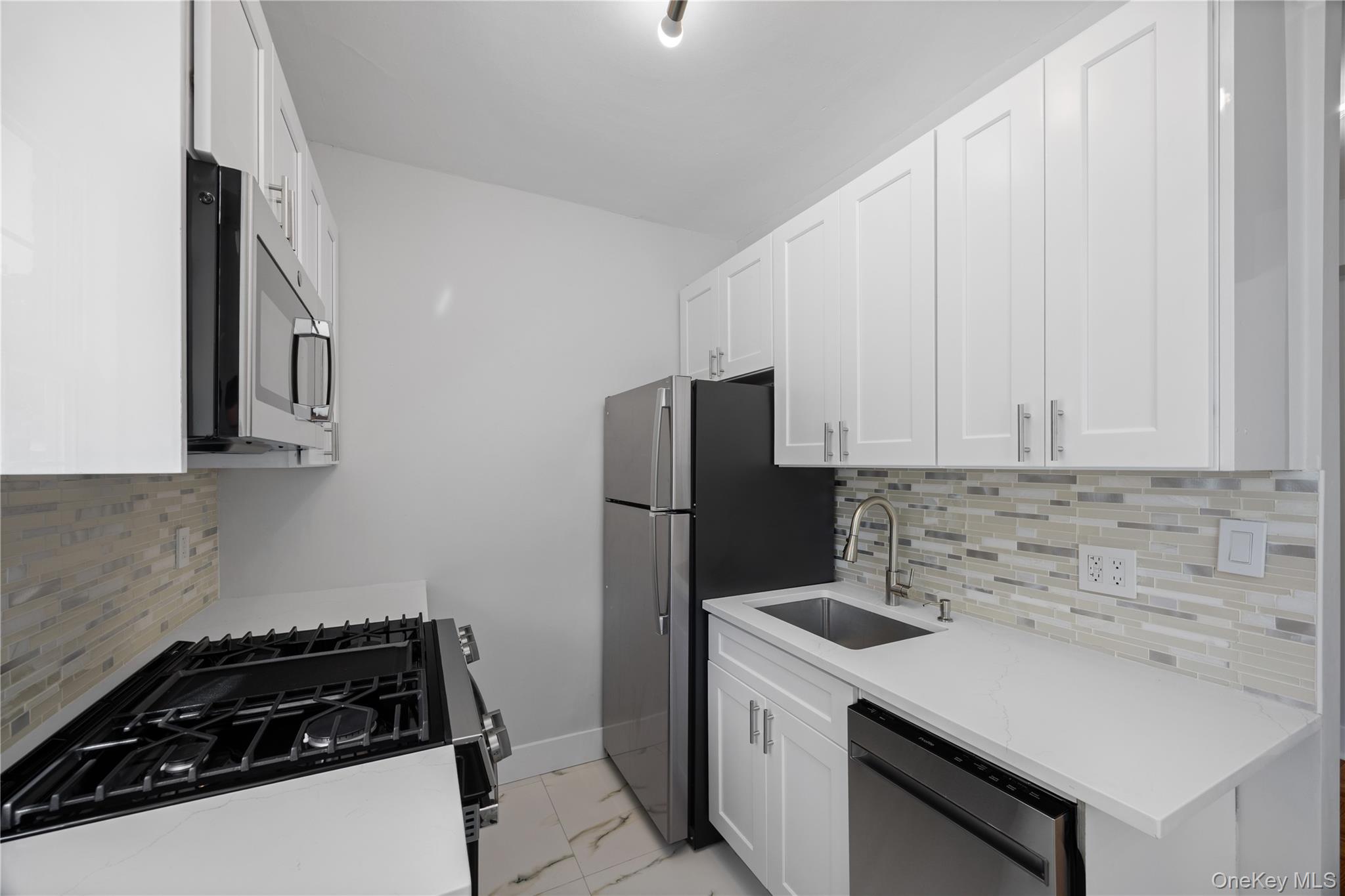 #5 photo, 230 Pelham Road, New Rochelle , NY 10805