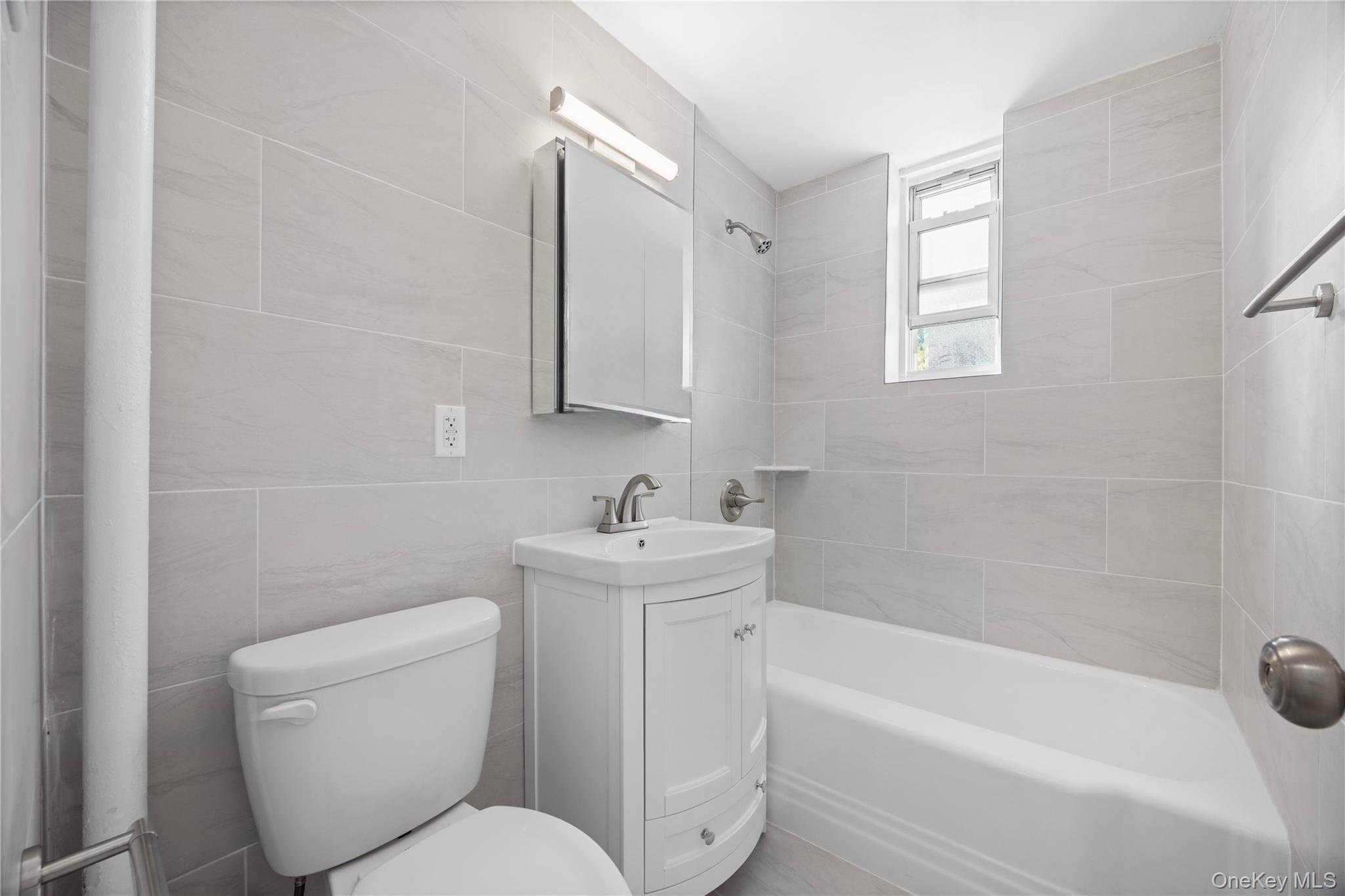 #9 photo, 230 Pelham Road, New Rochelle , NY 10805