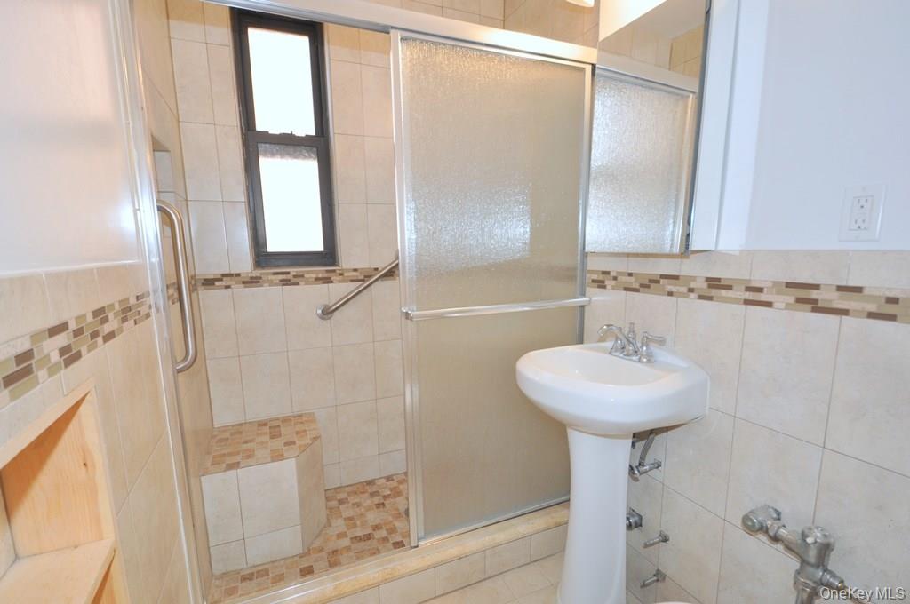 #18 photo, 142 Garth Road, Scarsdale , NY 10583