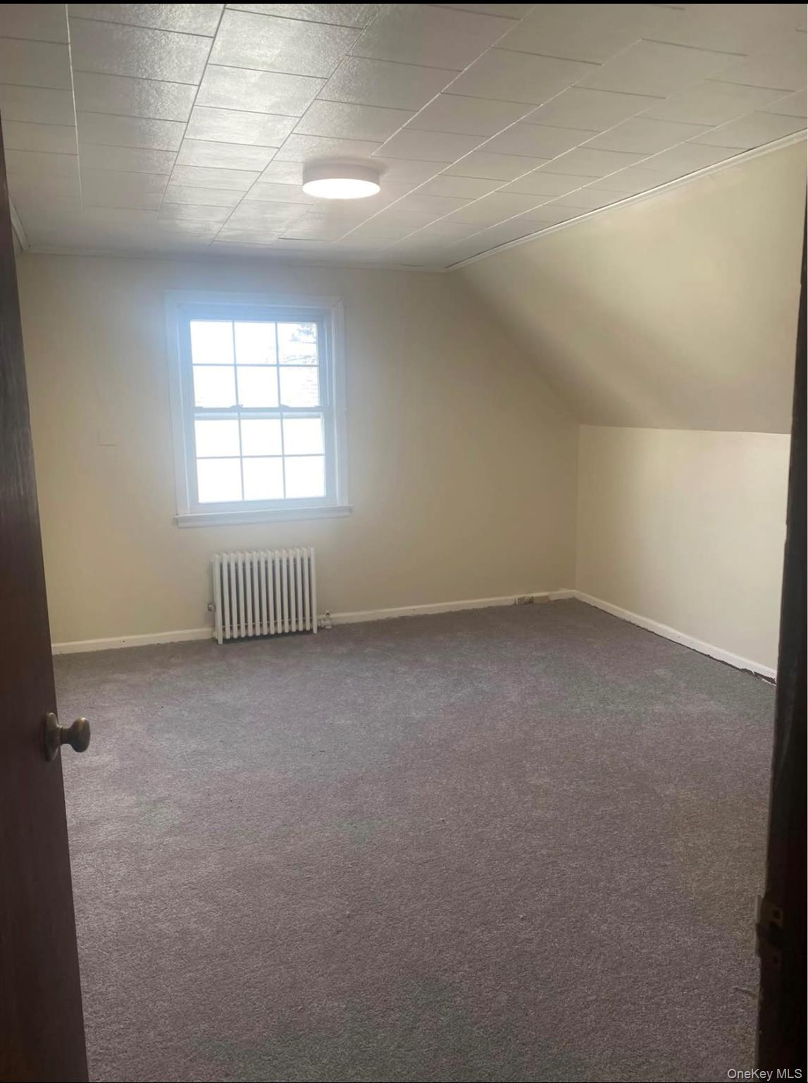 #10 photo, 211 Mineola Avenue, Carle Place , NY 11514