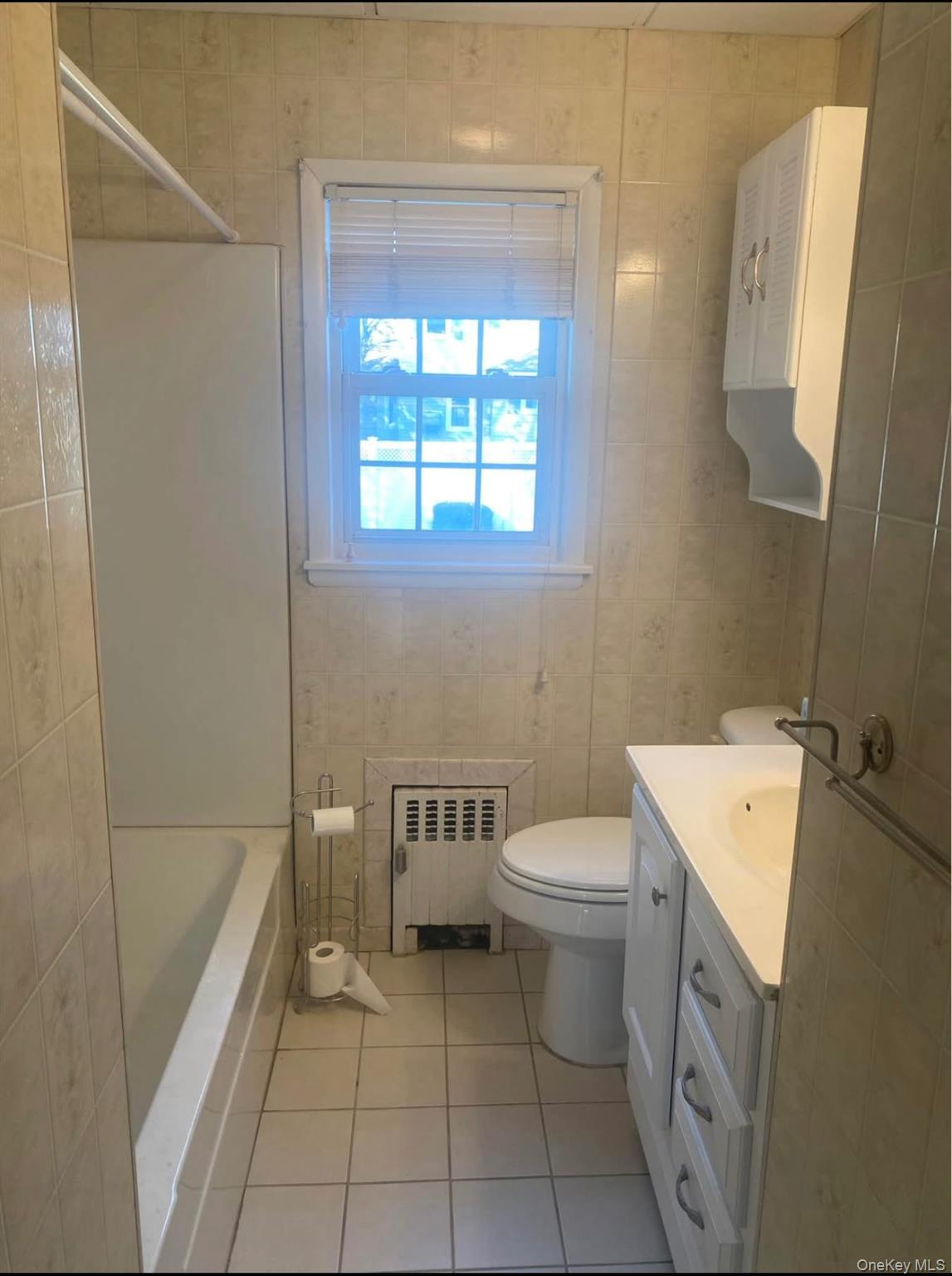 #6 photo, 211 Mineola Avenue, Carle Place , NY 11514