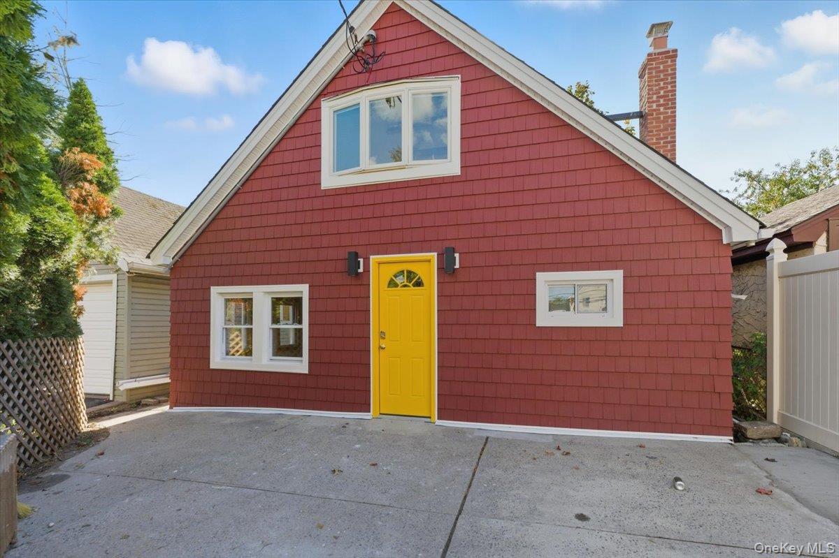 #1 photo, 132A Raymond Street, Rockville Centre , NY 11570