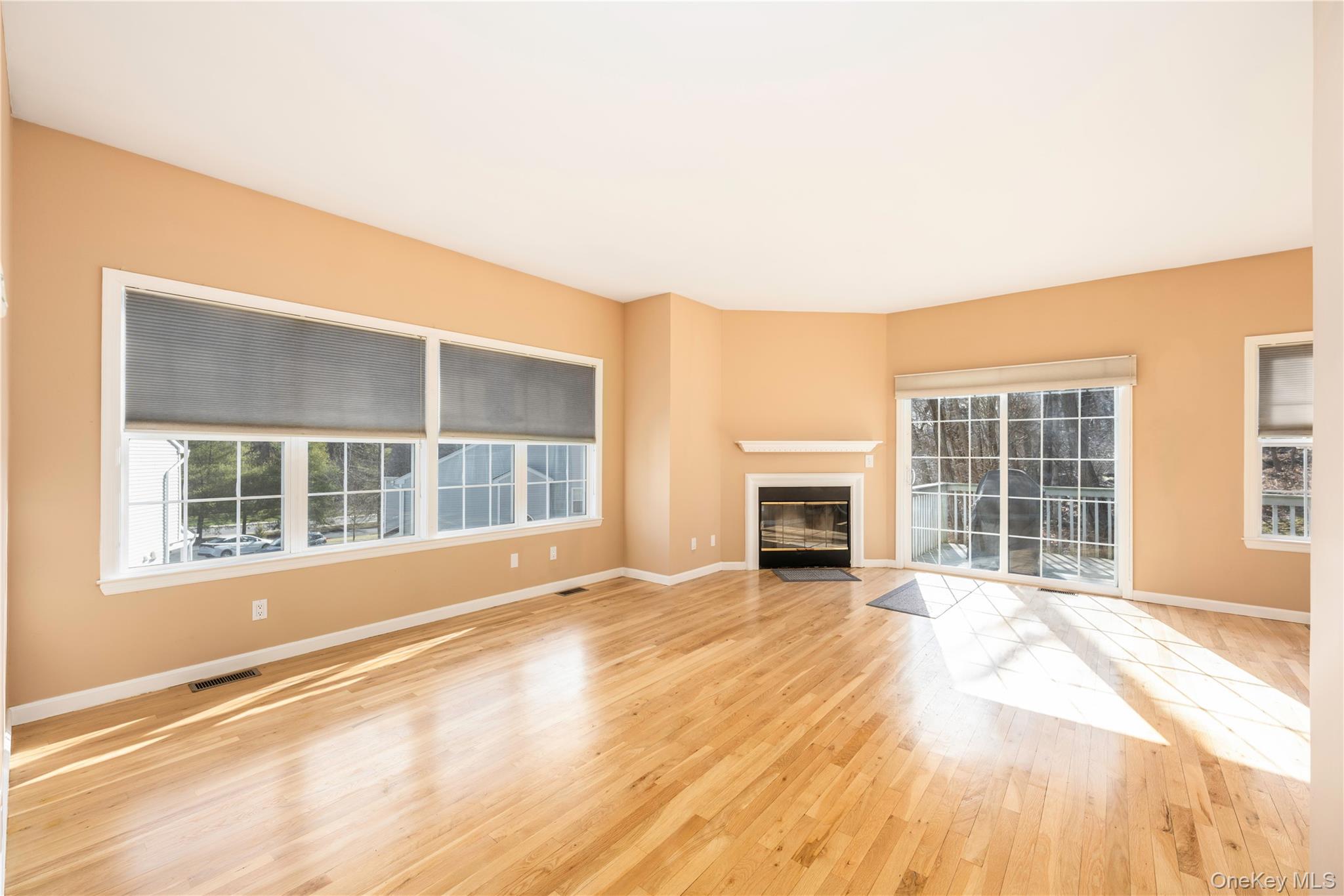 #3 photo, 1476 Iroquois Street, Shrub Oak , NY 10588