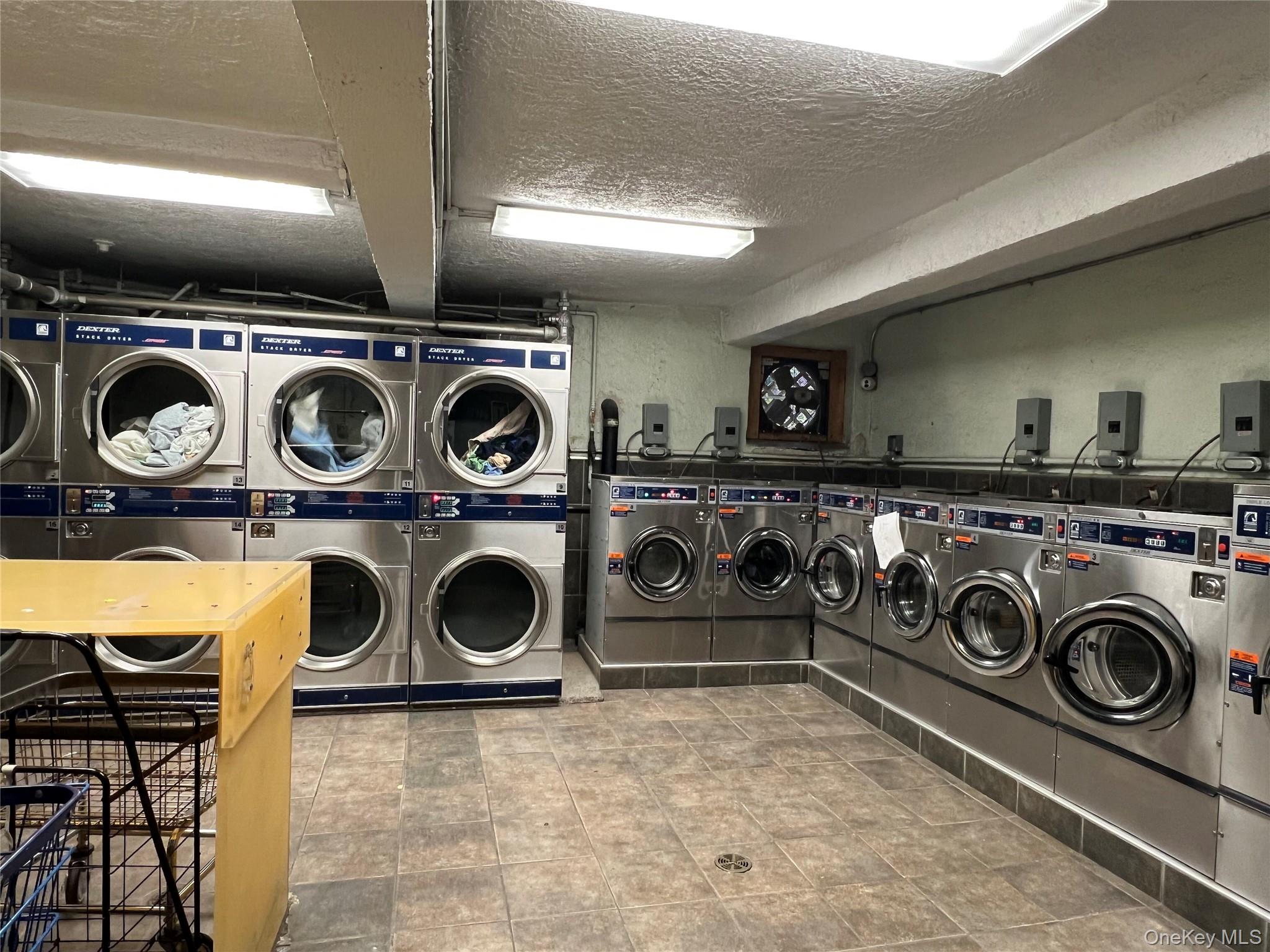 #17 photo, 8009 35th Avenue, Куинс ‖ Jackson Heights , NY 11372