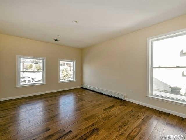 #10 photo, 3665 Carrel Boulevard, Oceanside , NY 11572