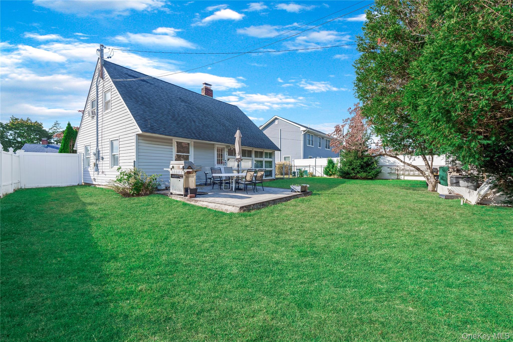 #14 photo, 71 Chimney Lane, Levittown , NY 11756