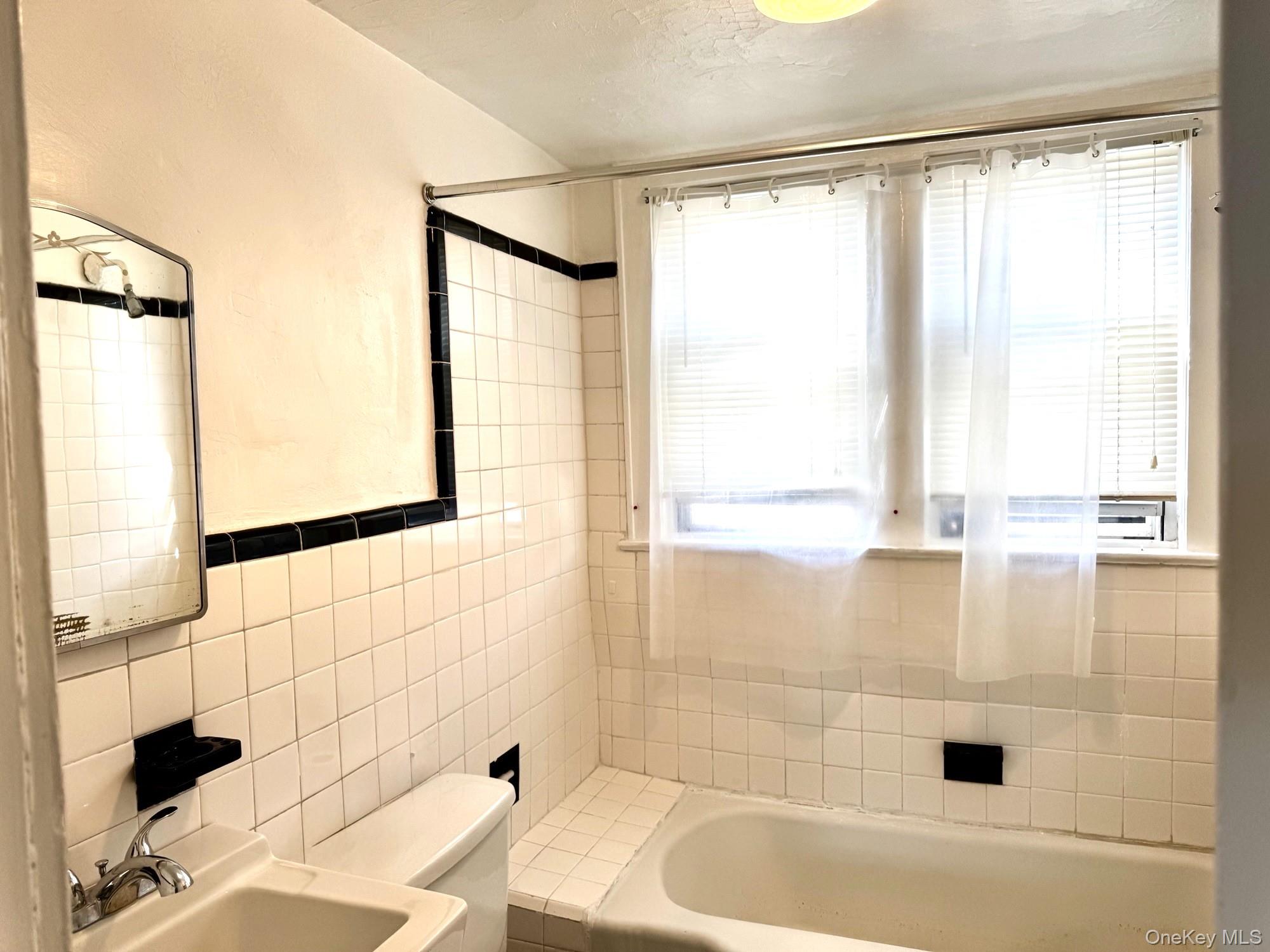 #4 photo, 1573 9th Street, West Babylon , NY 11704