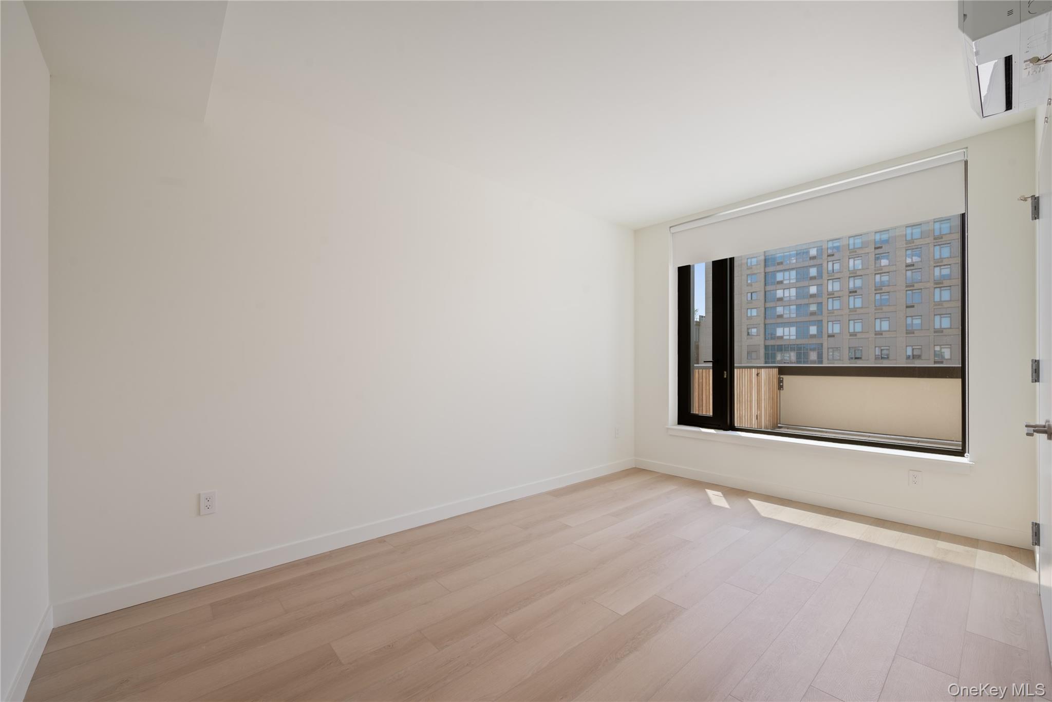 #3 photo, 15310 Unit 328 88th Avenue, Jamaica , NY 11432