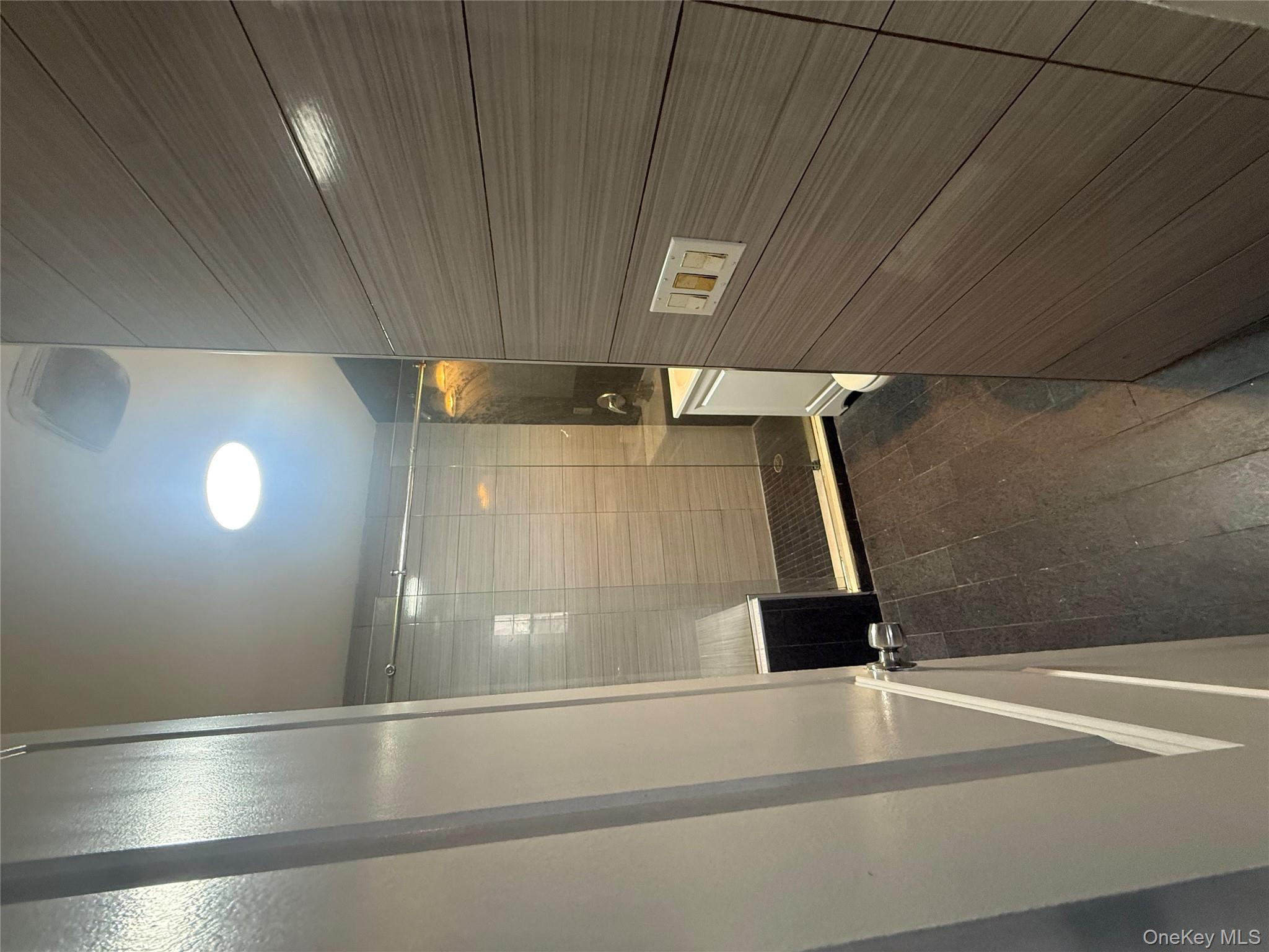 #4 photo, 18827 Woodhull Avenue, Hollis , NY 11423