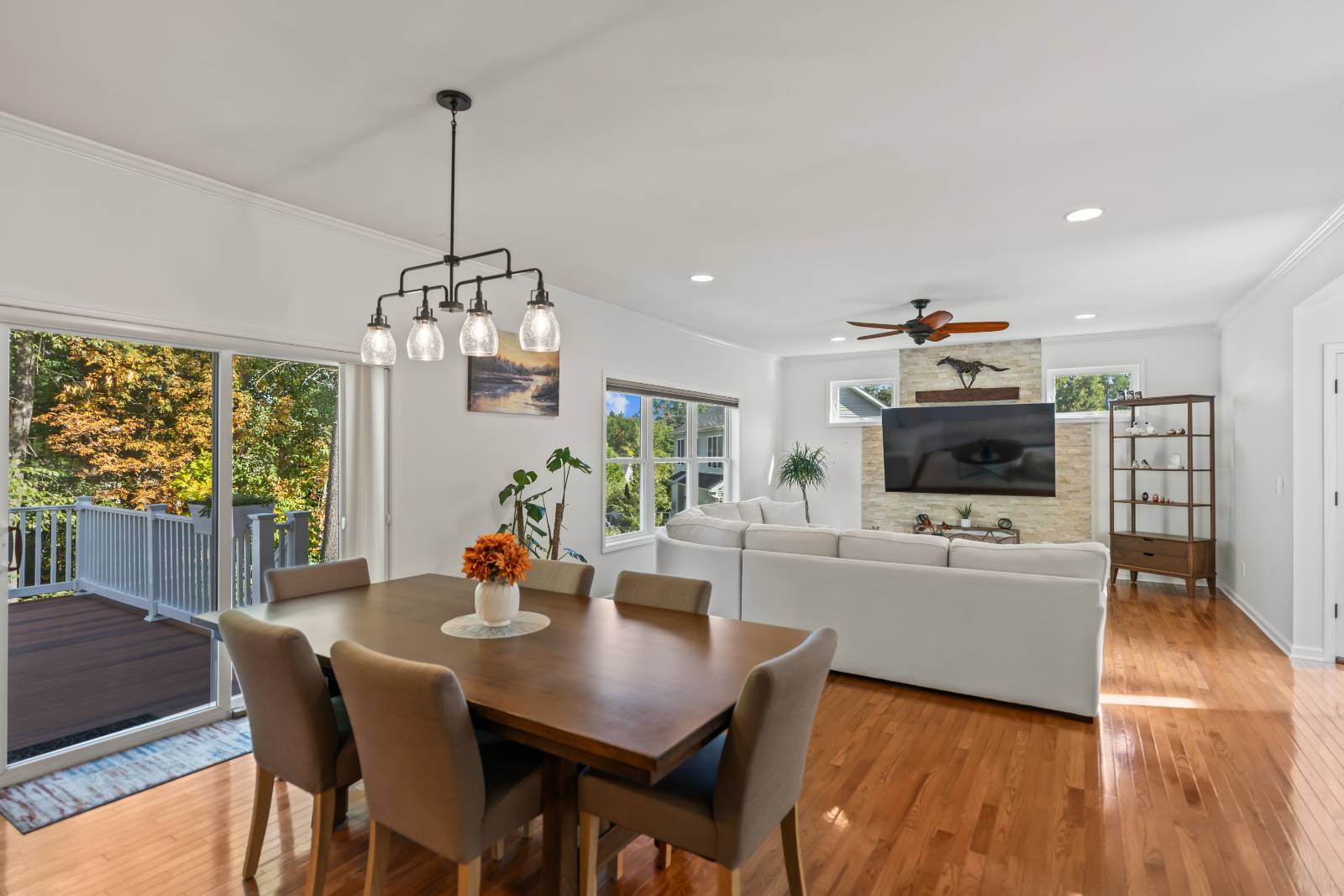 #20 photo, 19 Ridgewood Dr, Mechanicville , NY 12118