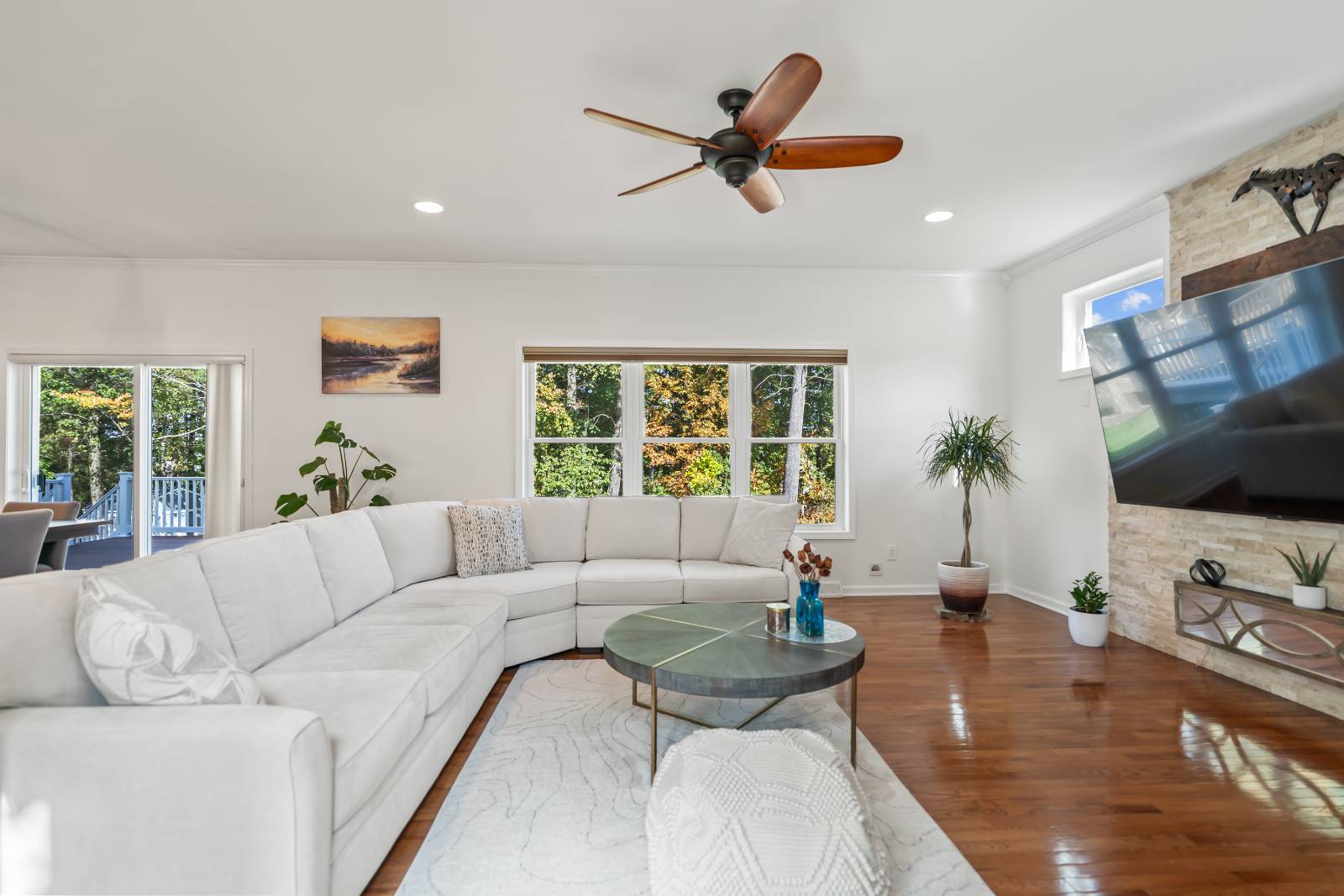 #23 photo, 19 Ridgewood Dr, Mechanicville , NY 12118