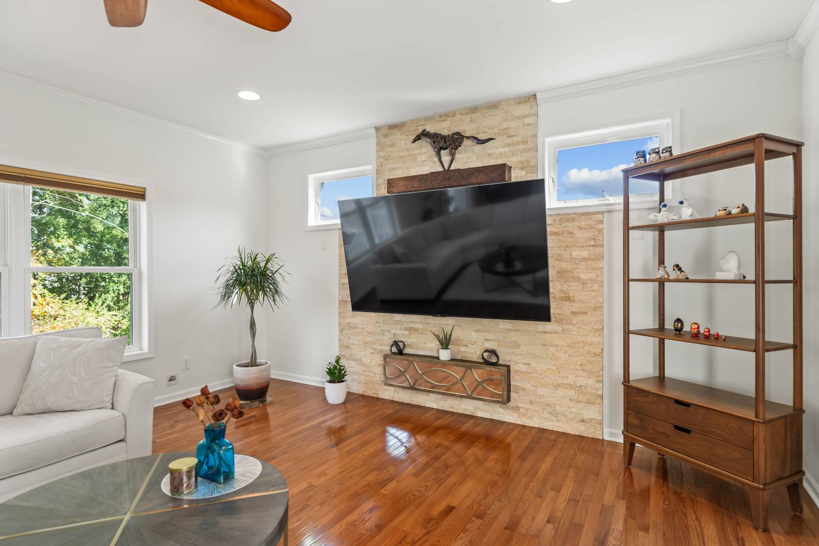 #24 photo, 19 Ridgewood Dr, Mechanicville , NY 12118