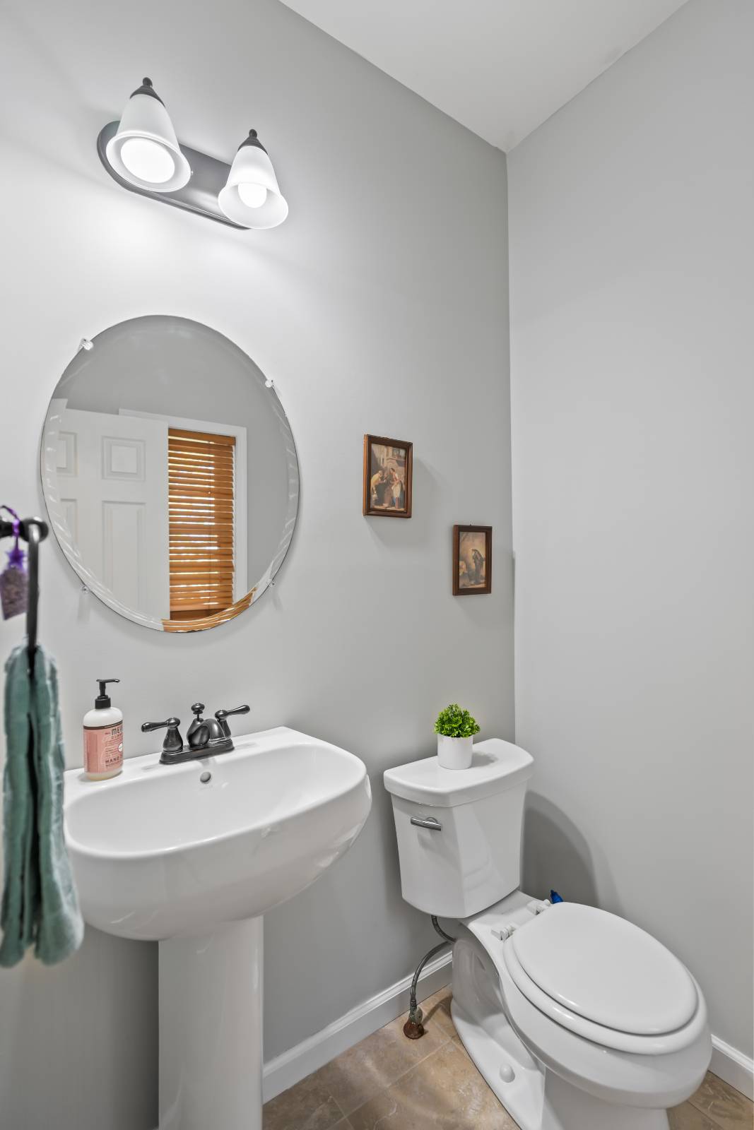 #27 photo, 19 Ridgewood Dr, Mechanicville , NY 12118