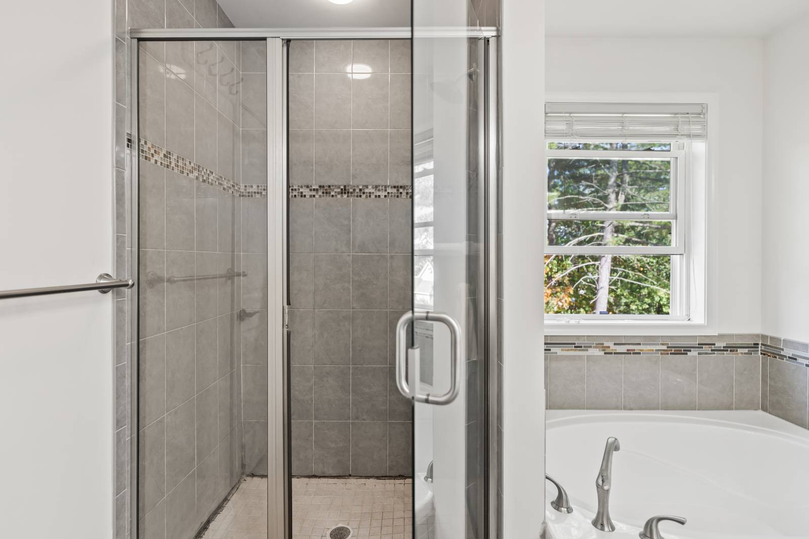 #35 photo, 19 Ridgewood Dr, Mechanicville , NY 12118