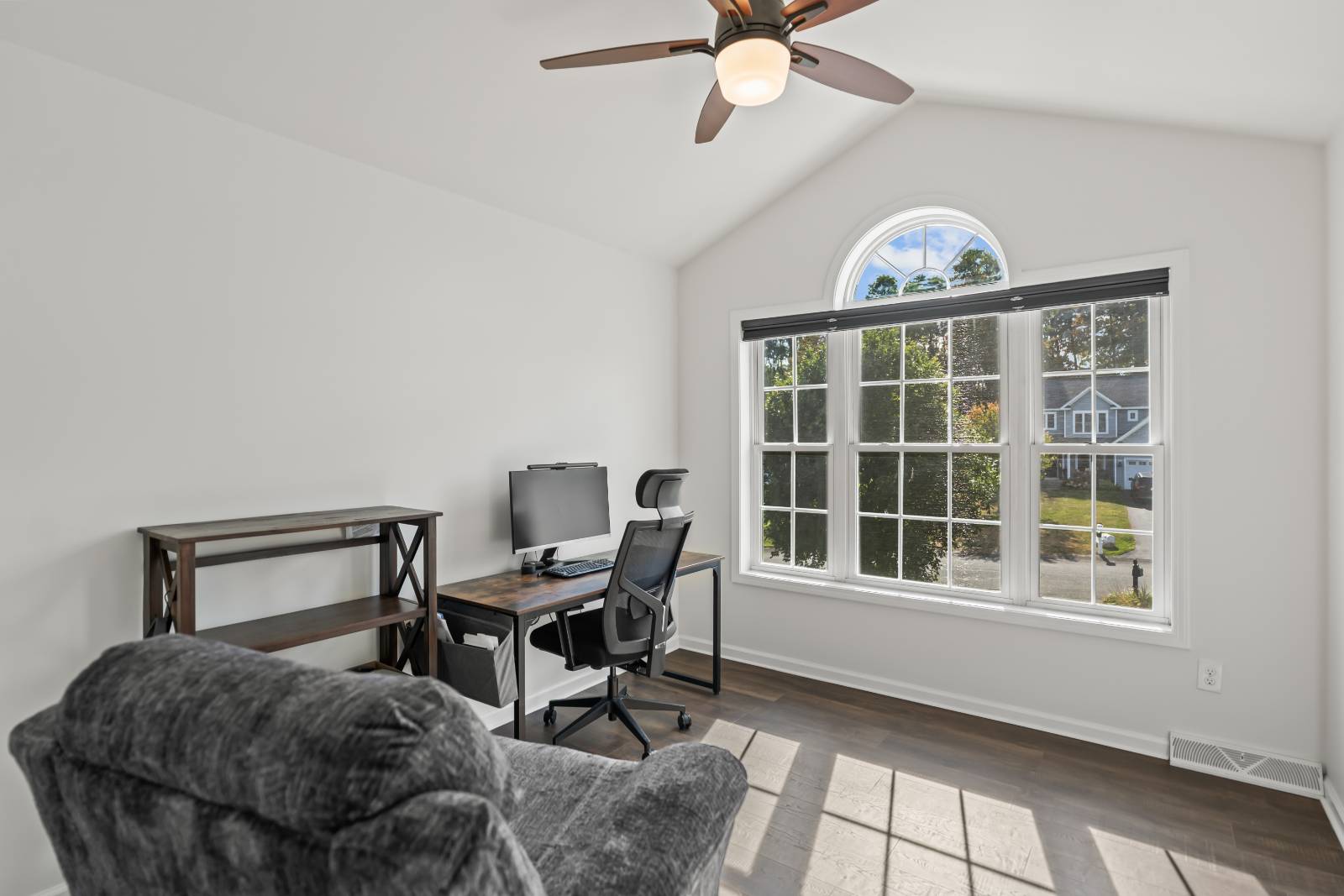 #37 photo, 19 Ridgewood Dr, Mechanicville , NY 12118