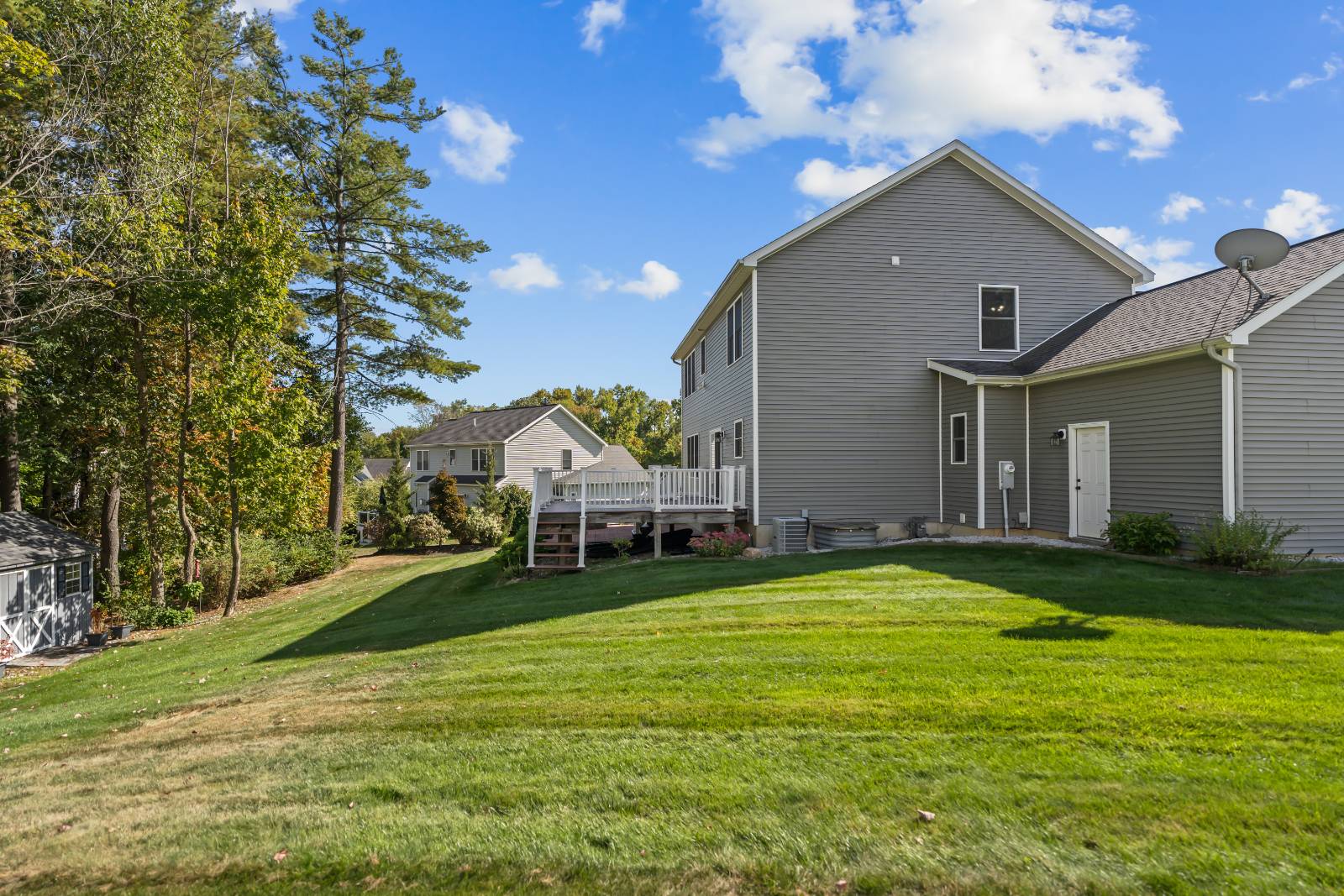 #49 photo, 19 Ridgewood Dr, Mechanicville , NY 12118