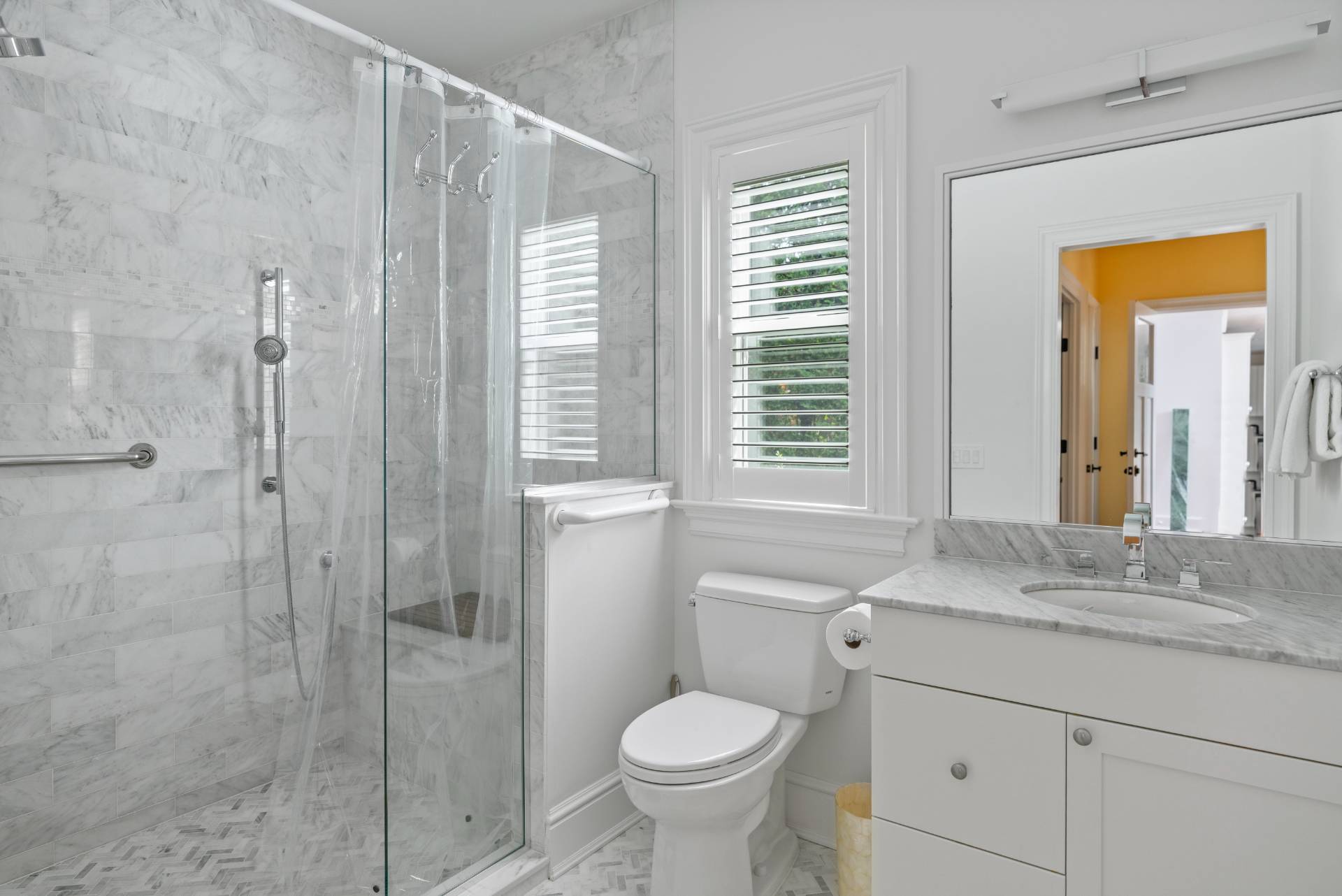 #25 photo, 4 Spring Lane, サフォーク郡 Southampton , NY 11968