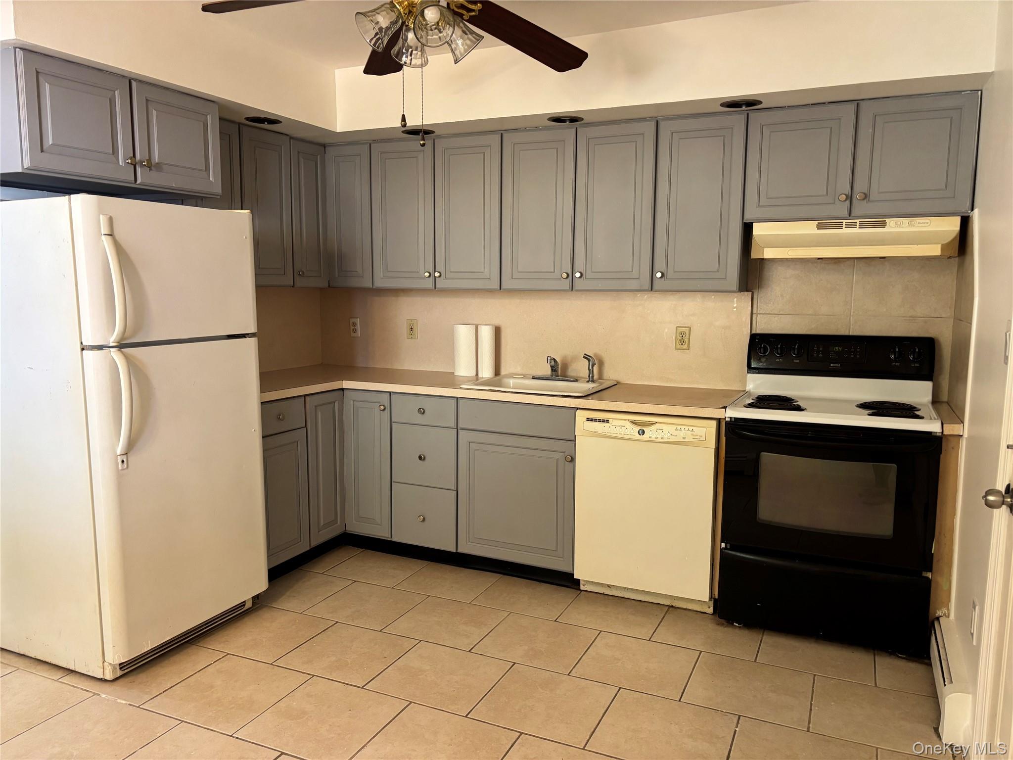 #7 photo, 679A Meadow Road, Smithtown , NY 11787