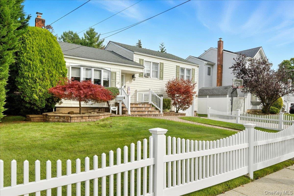 #2 photo, 3405 Lufberry Avenue, ナッソー郡 Wantagh , NY 11793