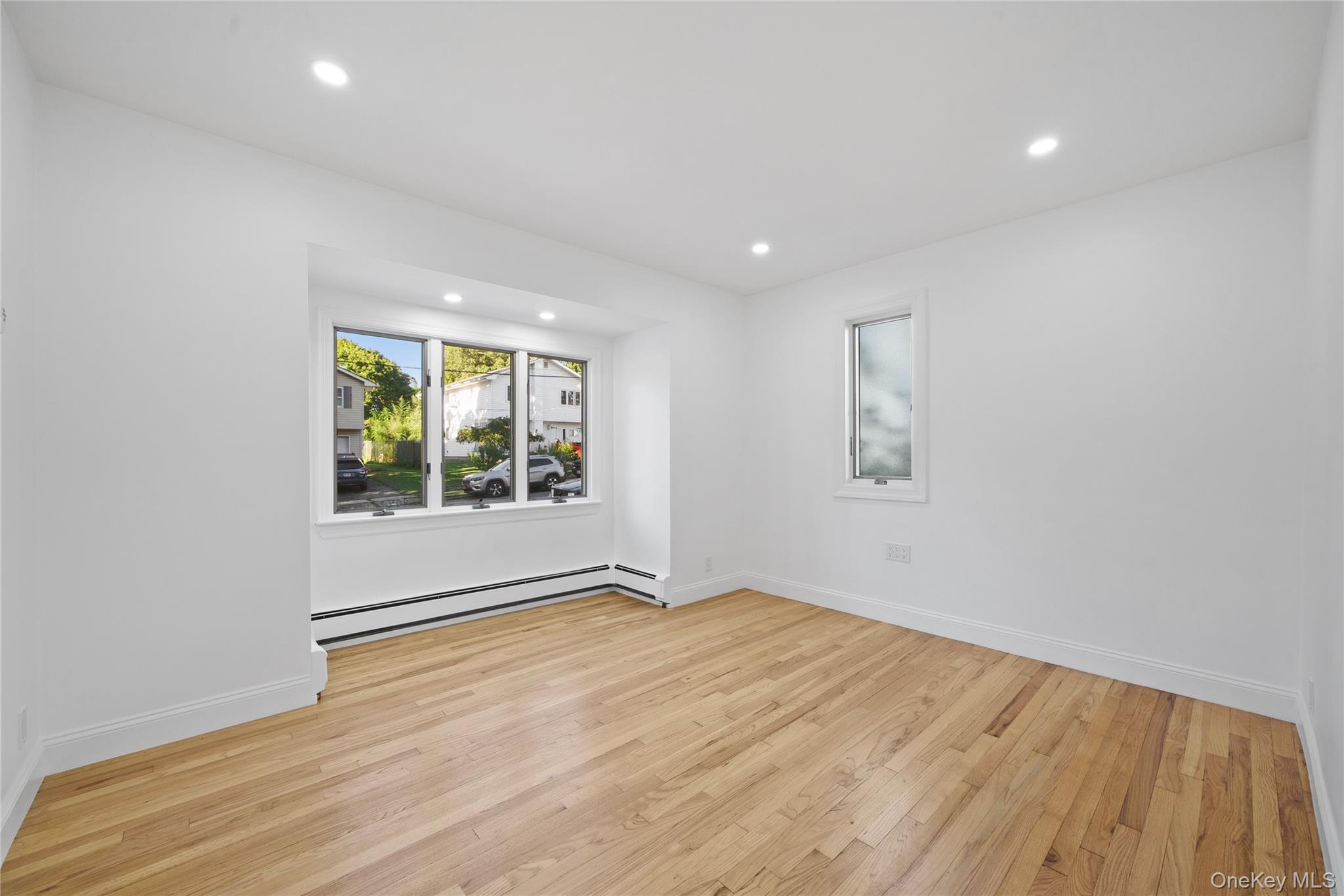 #18 photo, 53 E 13th Street, Huntington Station , NY 11746