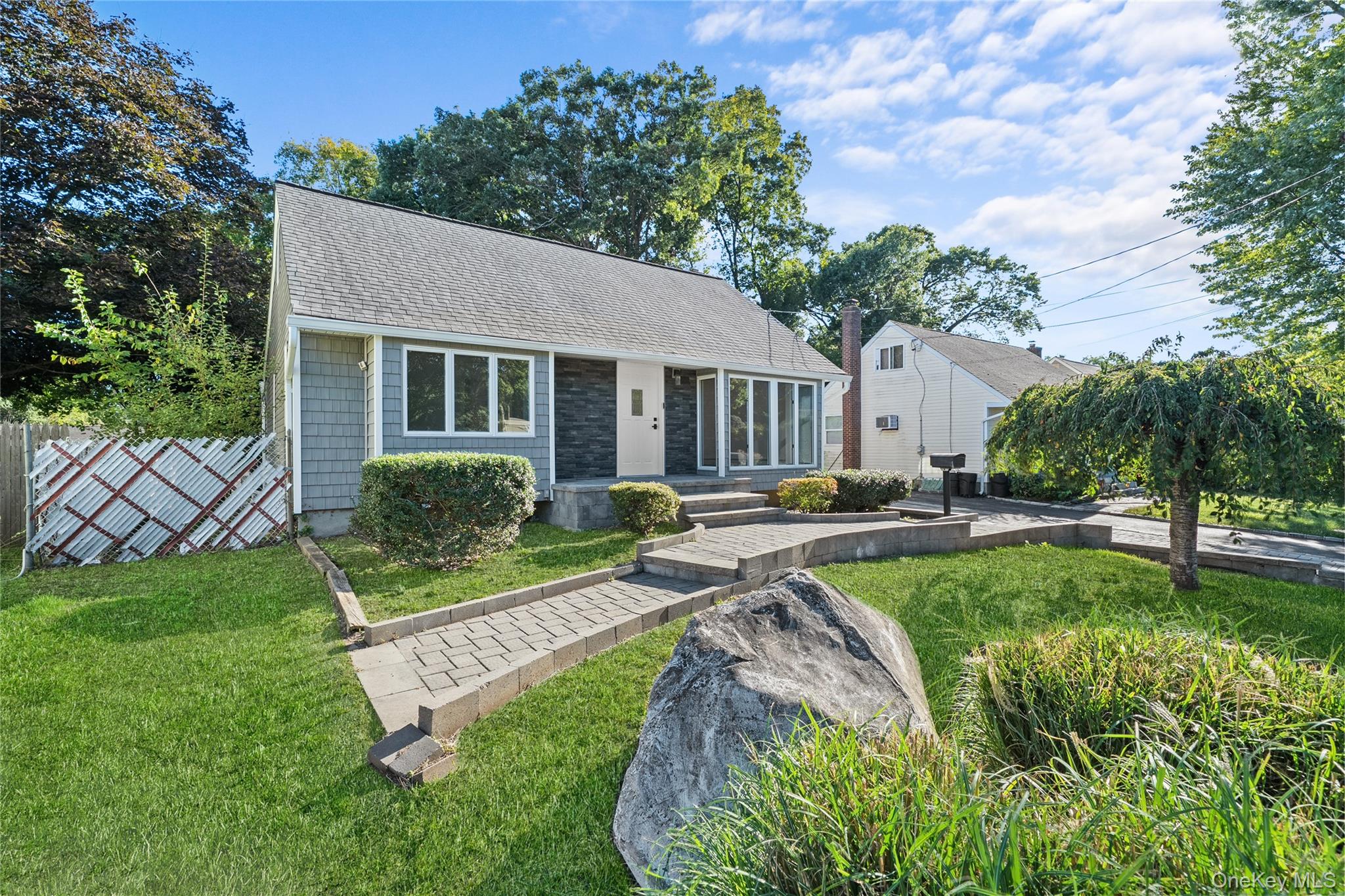 #2 photo, 53 E 13th Street, Huntington Station , NY 11746