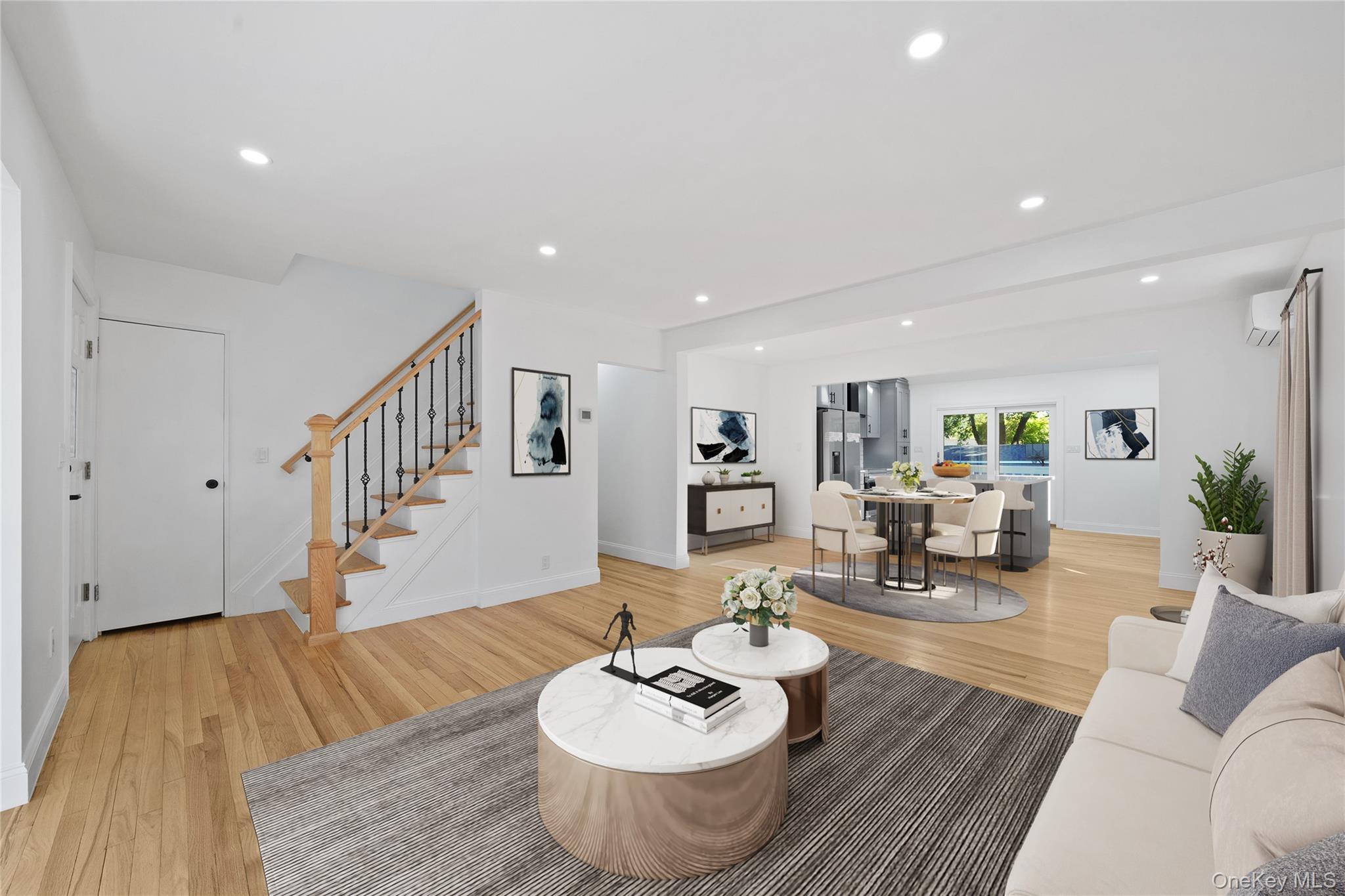 #4 photo, 53 E 13th Street, Huntington Station , NY 11746