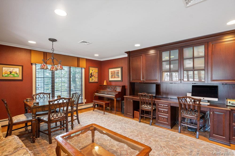 #3 photo, 330 Chestnut Drive, ナッソー郡 East Hills , NY 11576