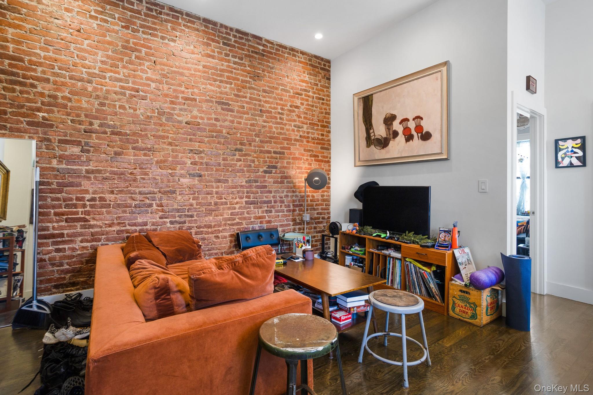 #3 photo, 880 Wyckoff Ave, ブルックリン区 Brooklyn , NY 1237