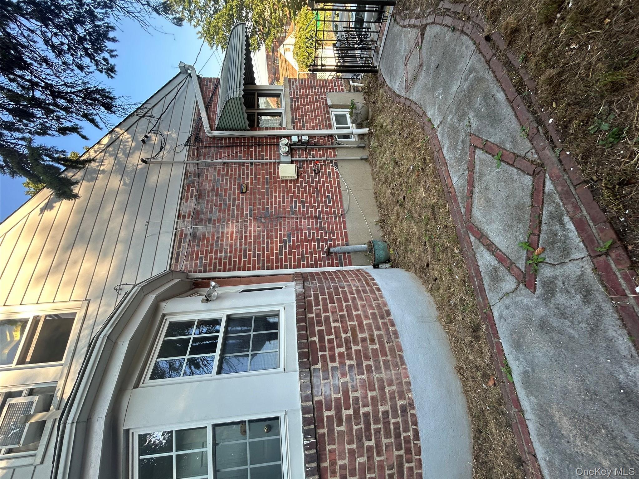 #4 photo, 141 Sterling Avenue, Yonkers , NY 10704