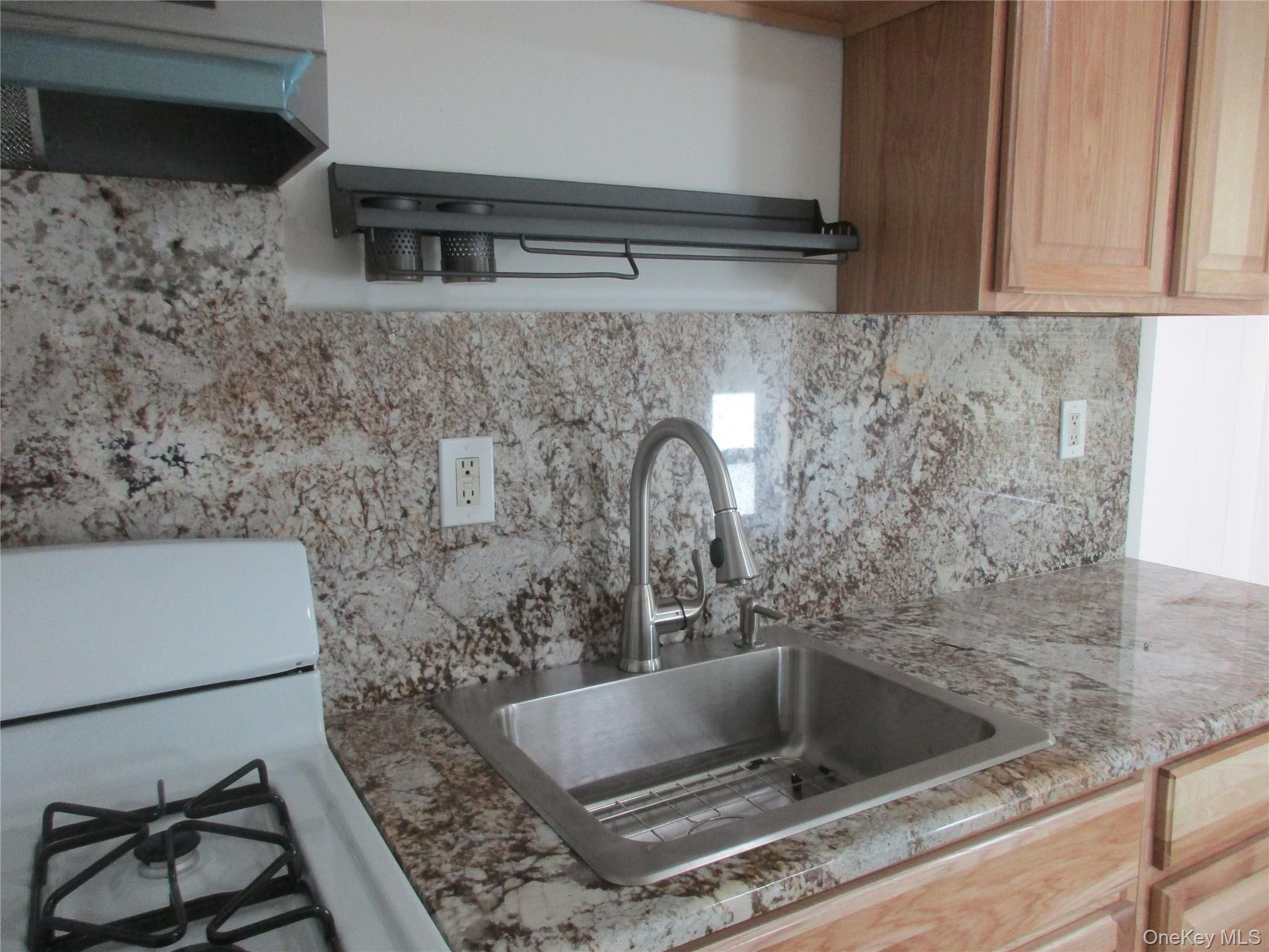 #19 photo, 304-306 Roosa Gap Road, Bloomingburg , NY 12721