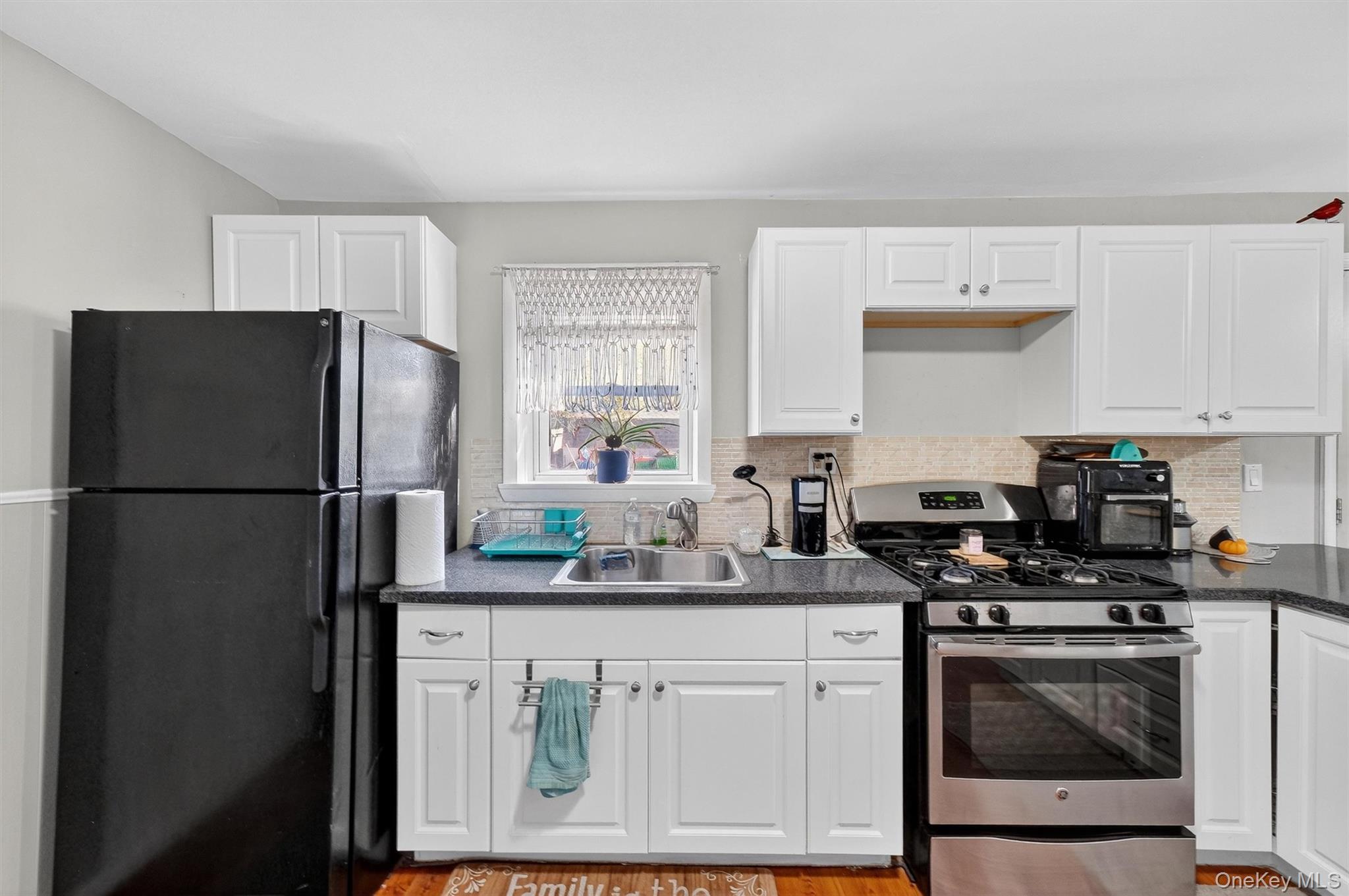 #12 photo, 27 Peckham Road, Poughkeepsie , NY 12603