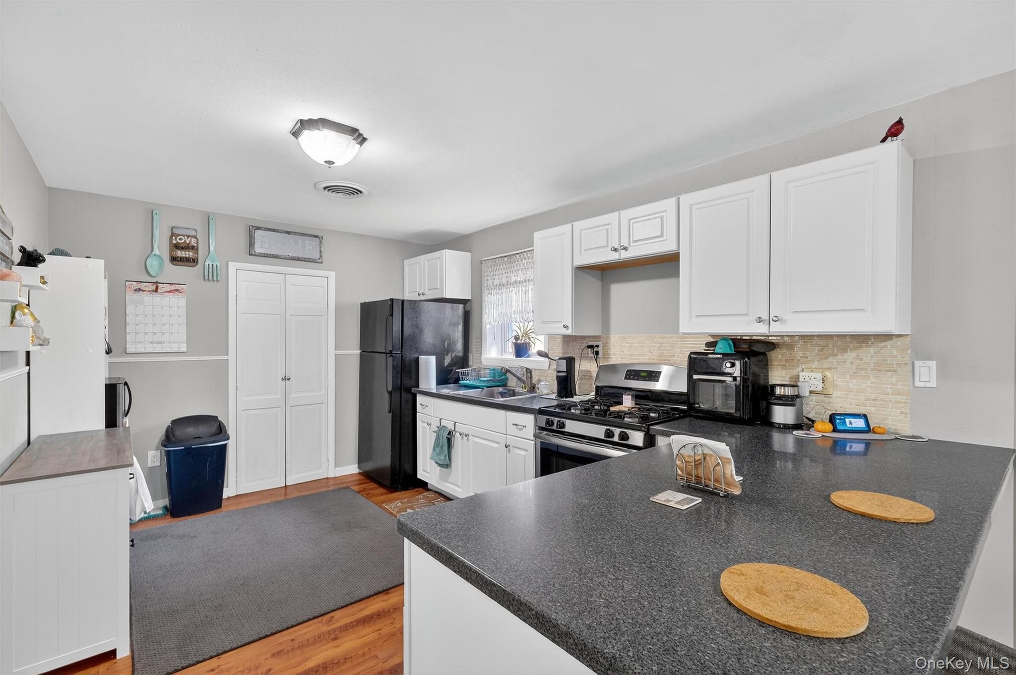 #9 photo, 27 Peckham Road, Poughkeepsie , NY 12603