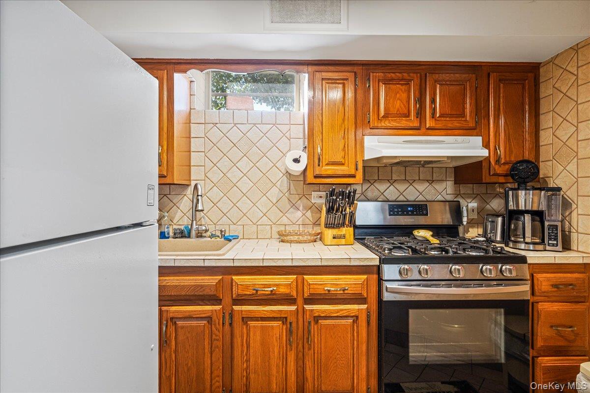 #20 photo, 15016 26th Avenue, Flushing , NY 11354