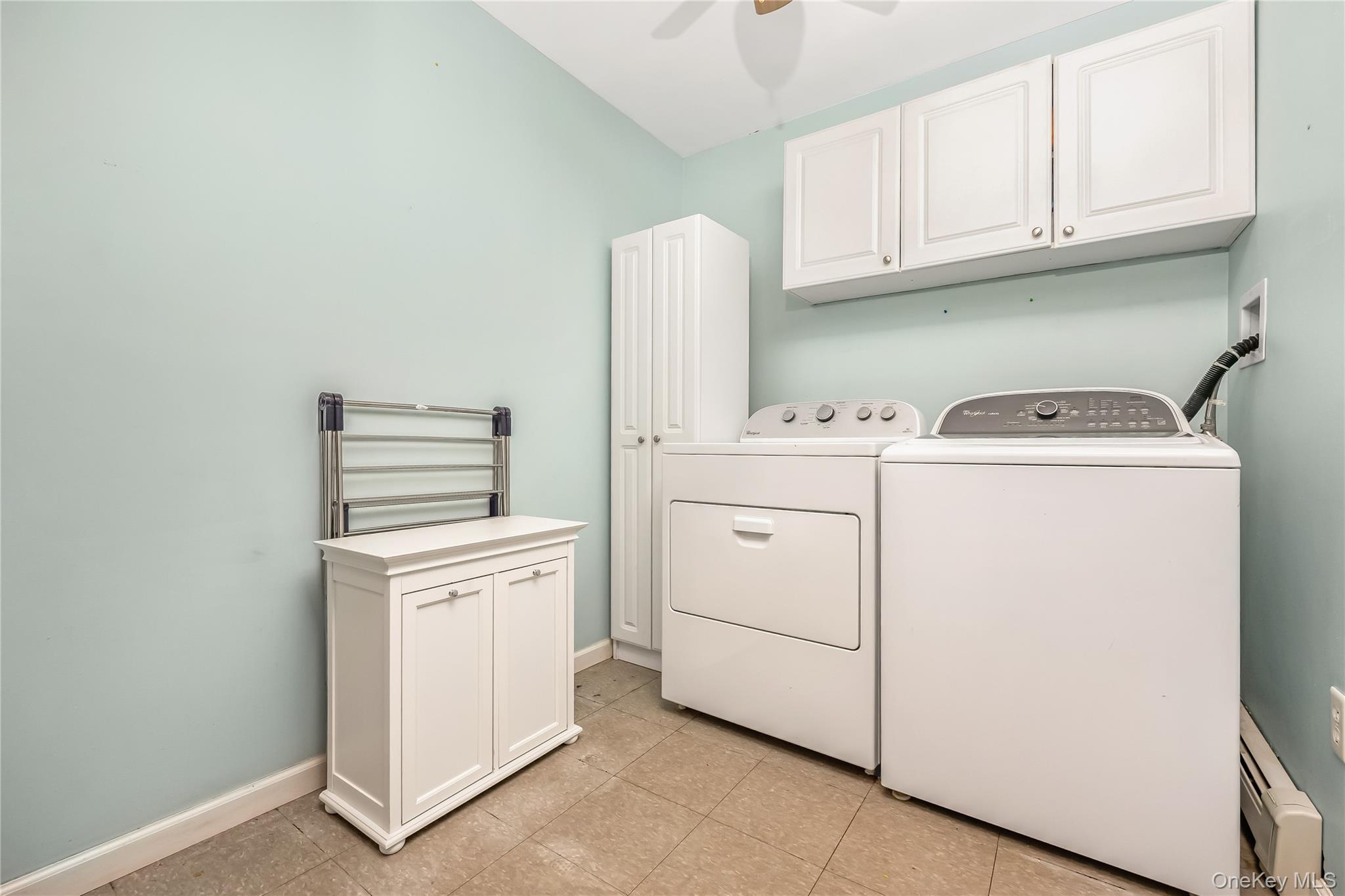 #7 photo, 60 Tiptop Lane, Hicksville , NY 11801