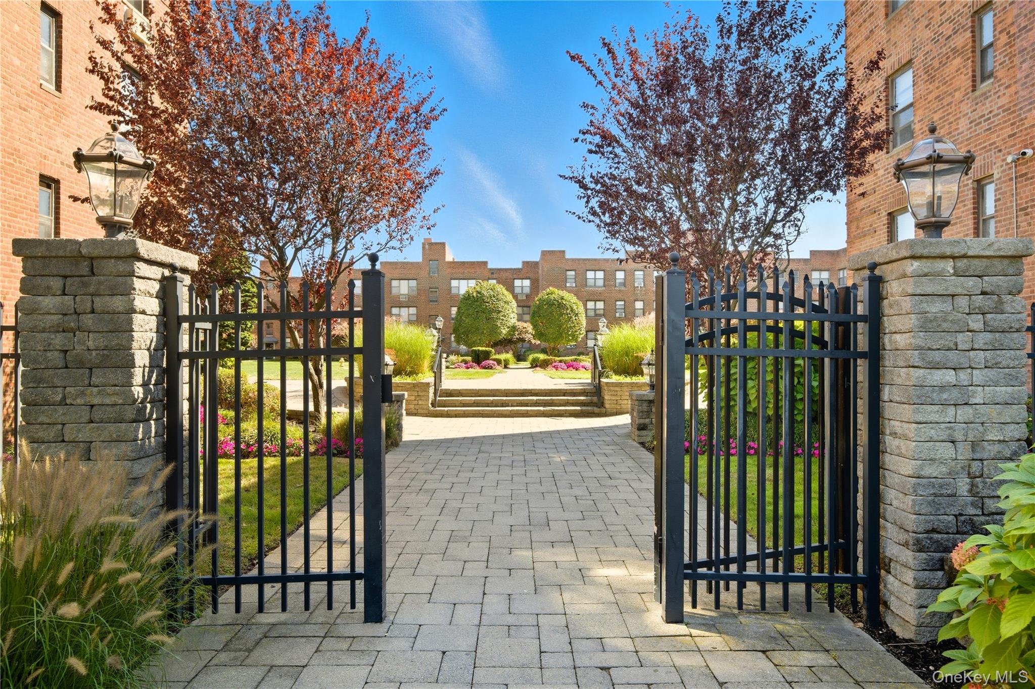 #1 photo, 1 Jefferson Avenue, ナッソー郡 Rockville Centre , NY 11570