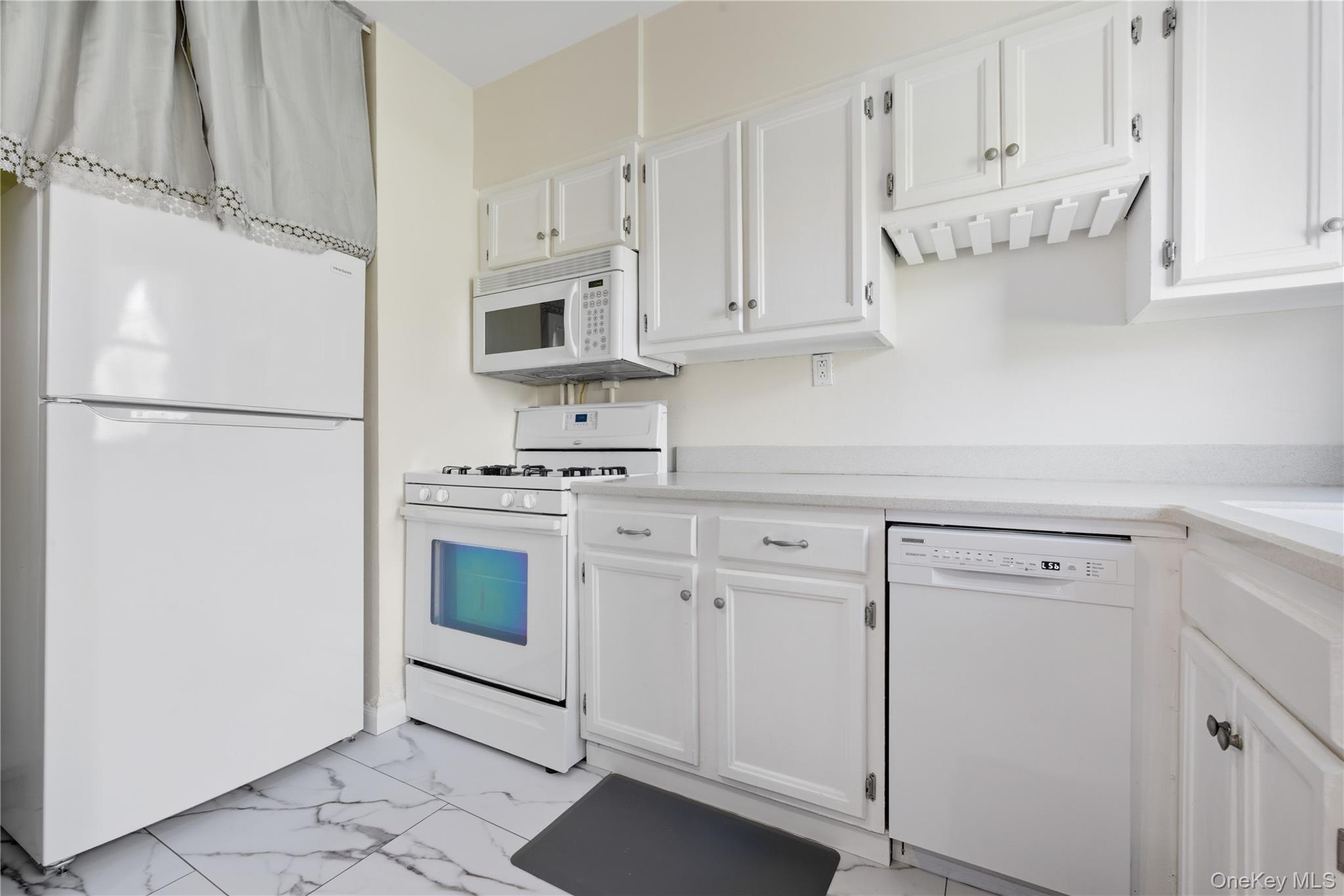 #11 photo, 1 Jefferson Avenue, ナッソー郡 Rockville Centre , NY 11570