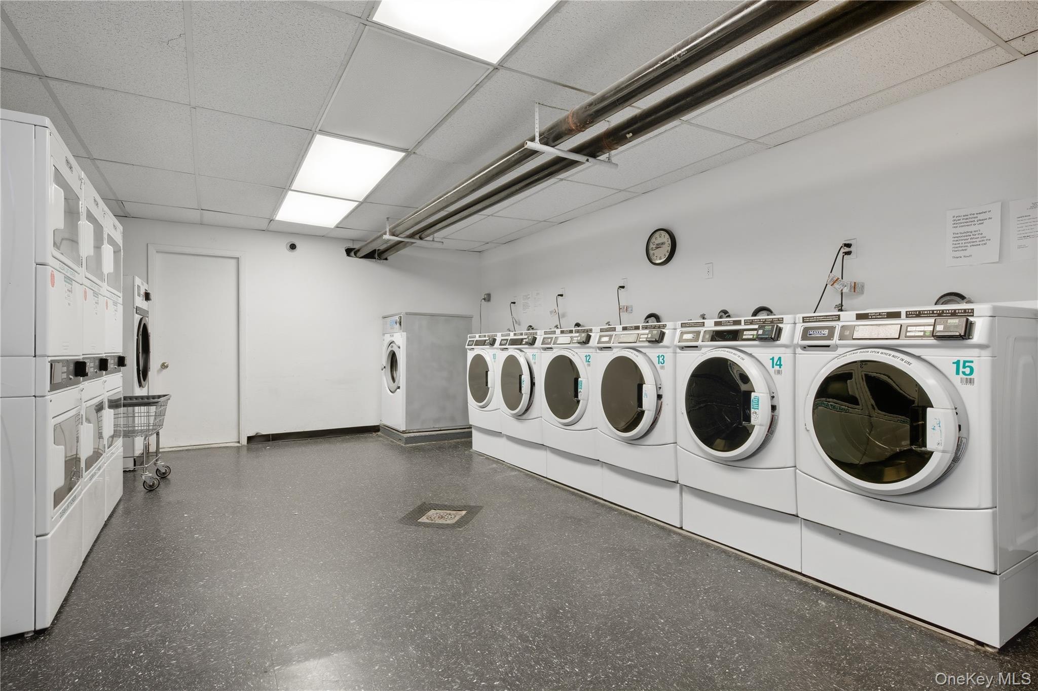 #20 photo, 1 Jefferson Avenue, ナッソー郡 Rockville Centre , NY 11570