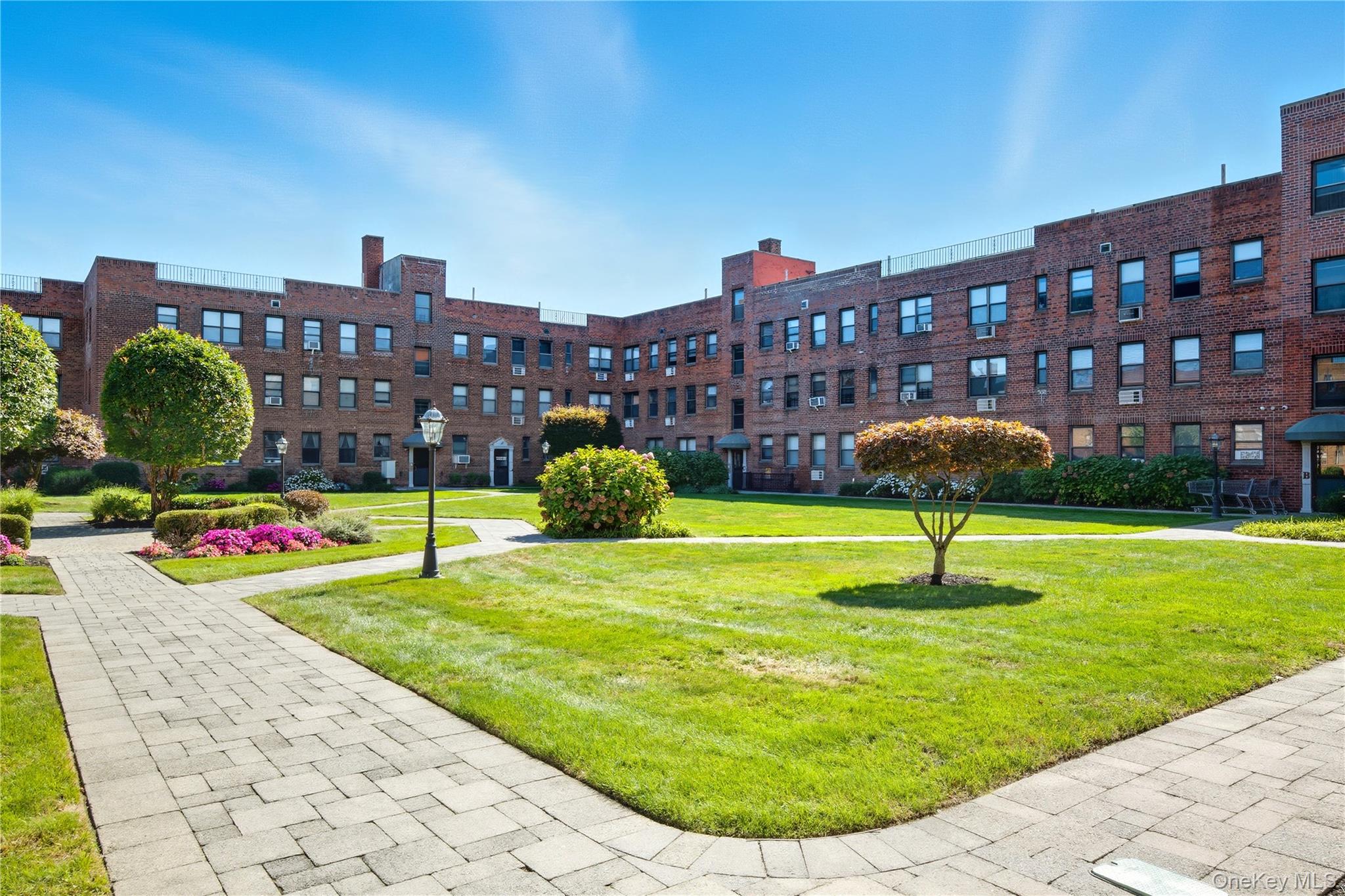 #4 photo, 1 Jefferson Avenue, ナッソー郡 Rockville Centre , NY 11570