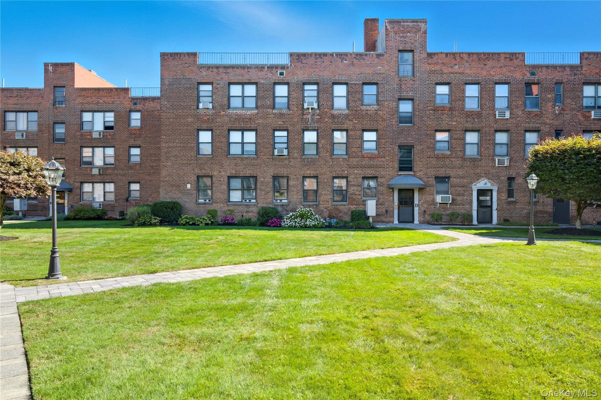 #6 photo, 1 Jefferson Avenue, ナッソー郡 Rockville Centre , NY 11570