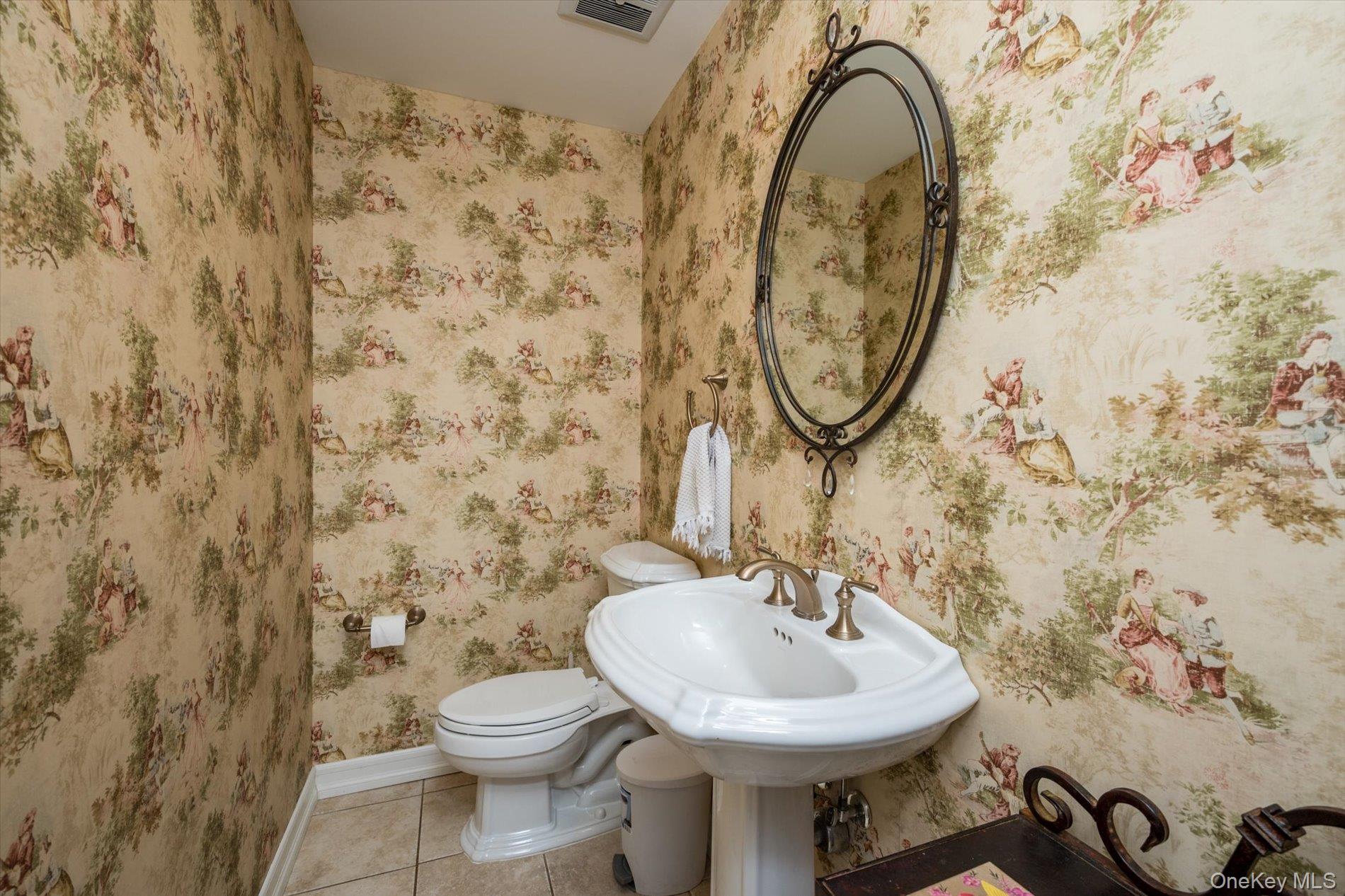 #10 photo, 4 Whittock Lane, Melville , NY 11747