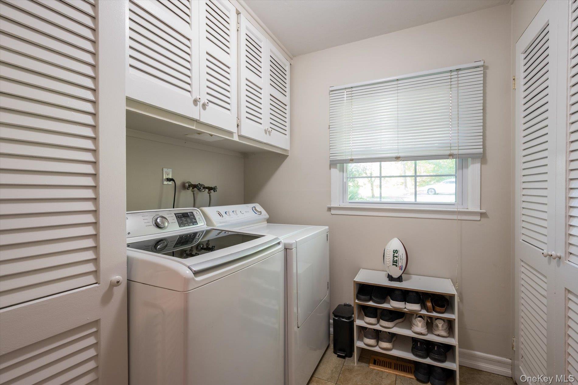 #11 photo, 4 Whittock Lane, Melville , NY 11747