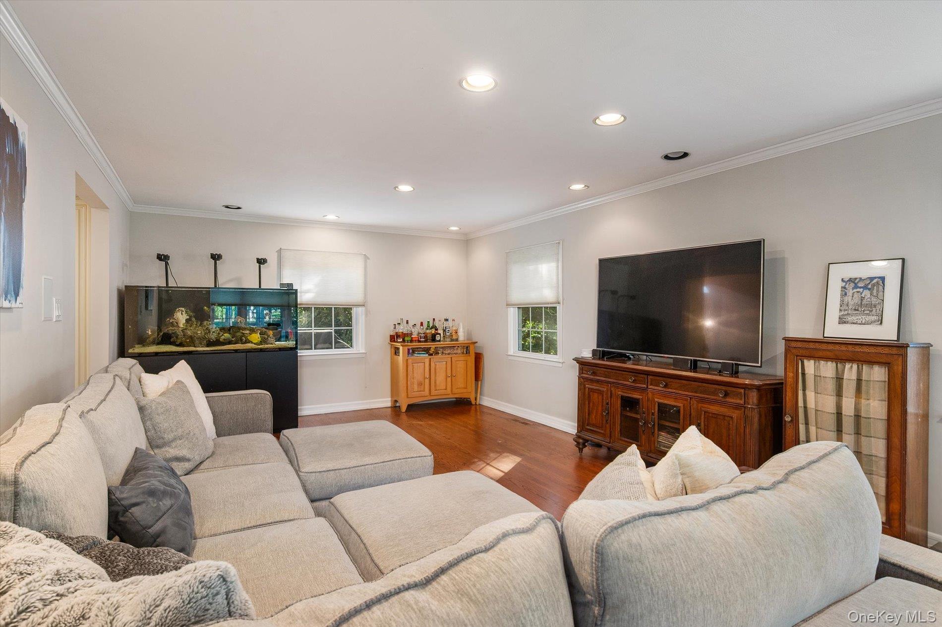 #8 photo, 4 Whittock Lane, Melville , NY 11747