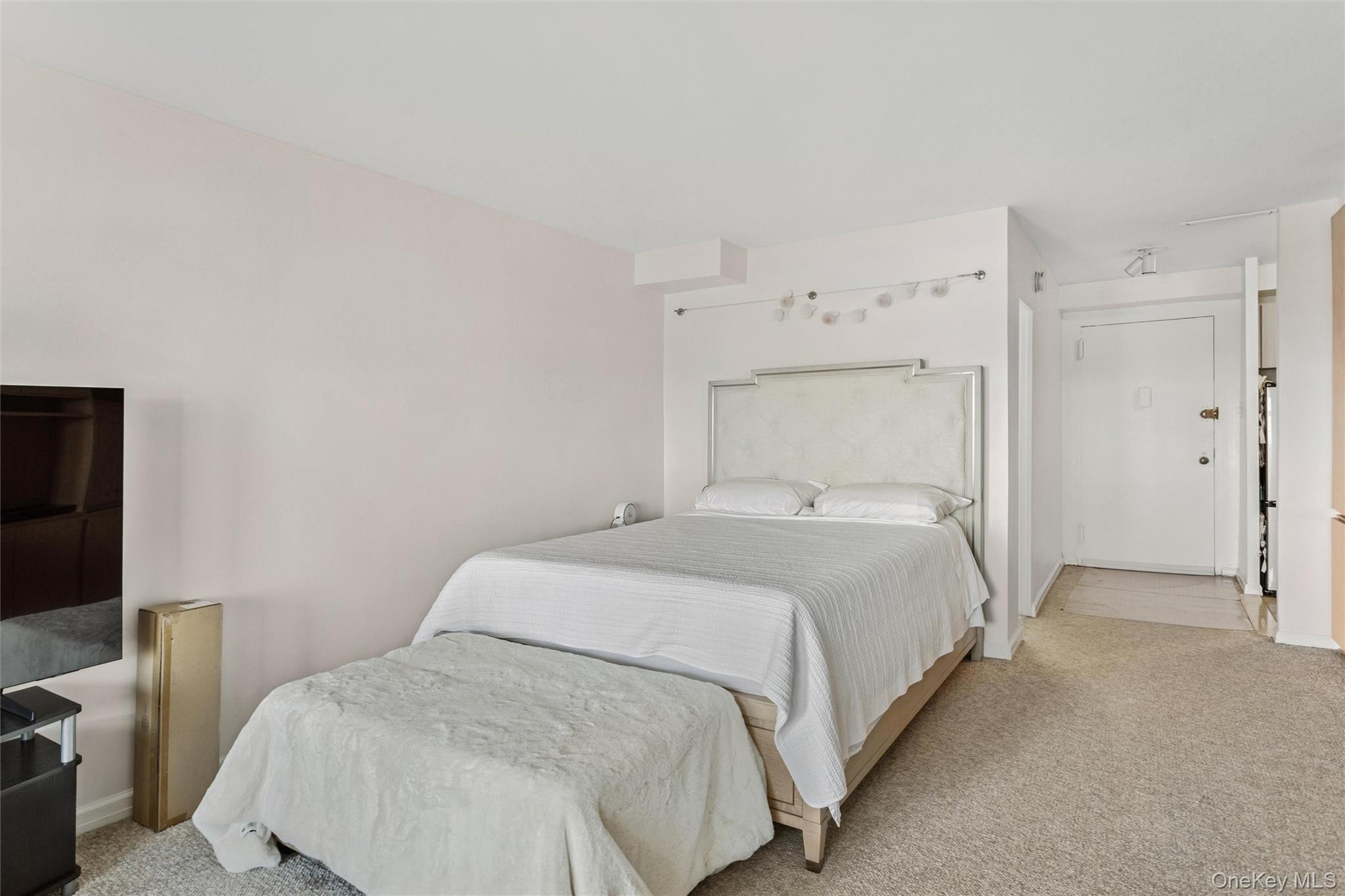 #10 photo, 25 Neptune Boulevard, Long Beach , NY 11561