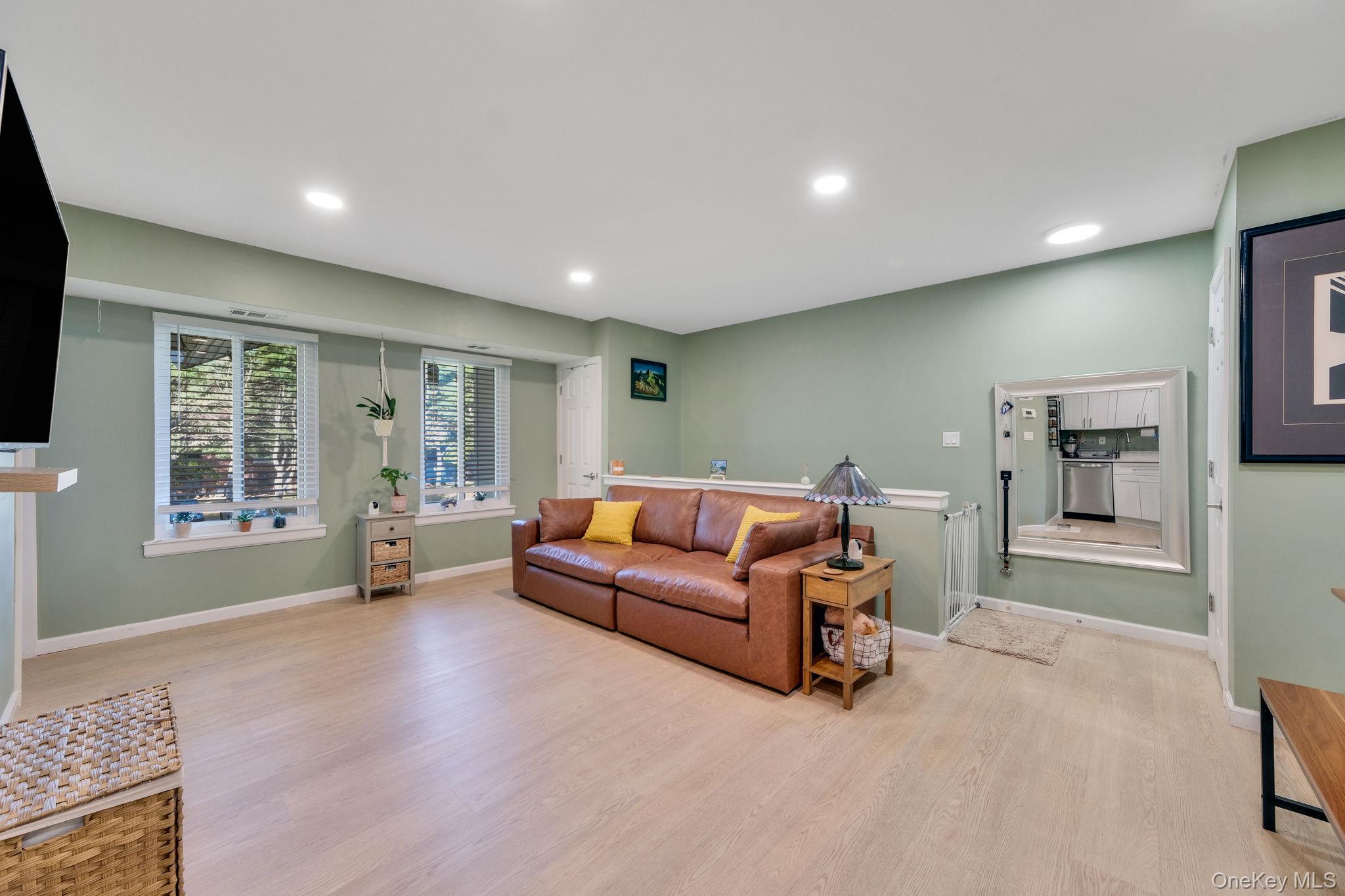 #10 photo, 2 sierra ct, サフォーク郡 Coram , NY 11727