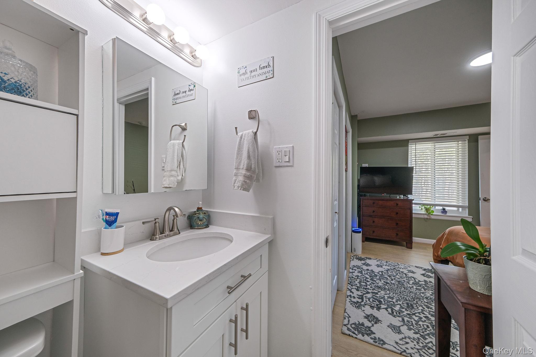 #19 photo, 2 sierra ct, サフォーク郡 Coram , NY 11727