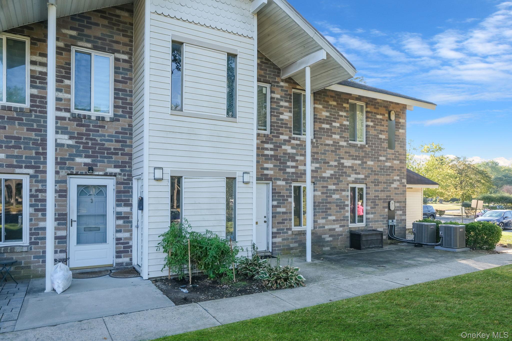 #2 photo, 2 sierra ct, サフォーク郡 Coram , NY 11727