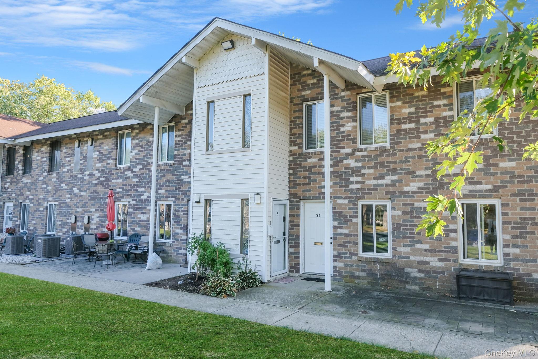 #3 photo, 2 sierra ct, サフォーク郡 Coram , NY 11727