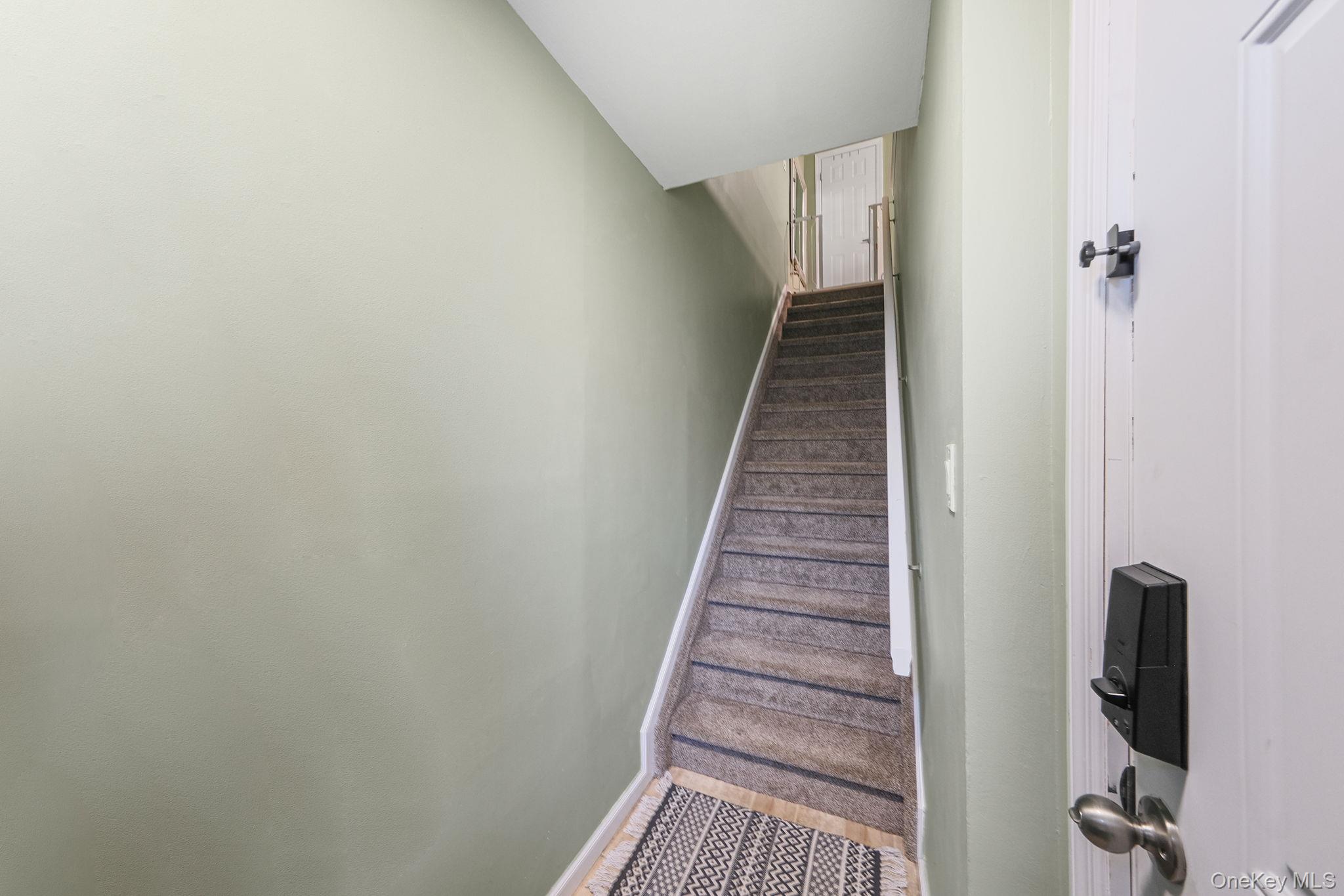 #5 photo, 2 sierra ct, サフォーク郡 Coram , NY 11727