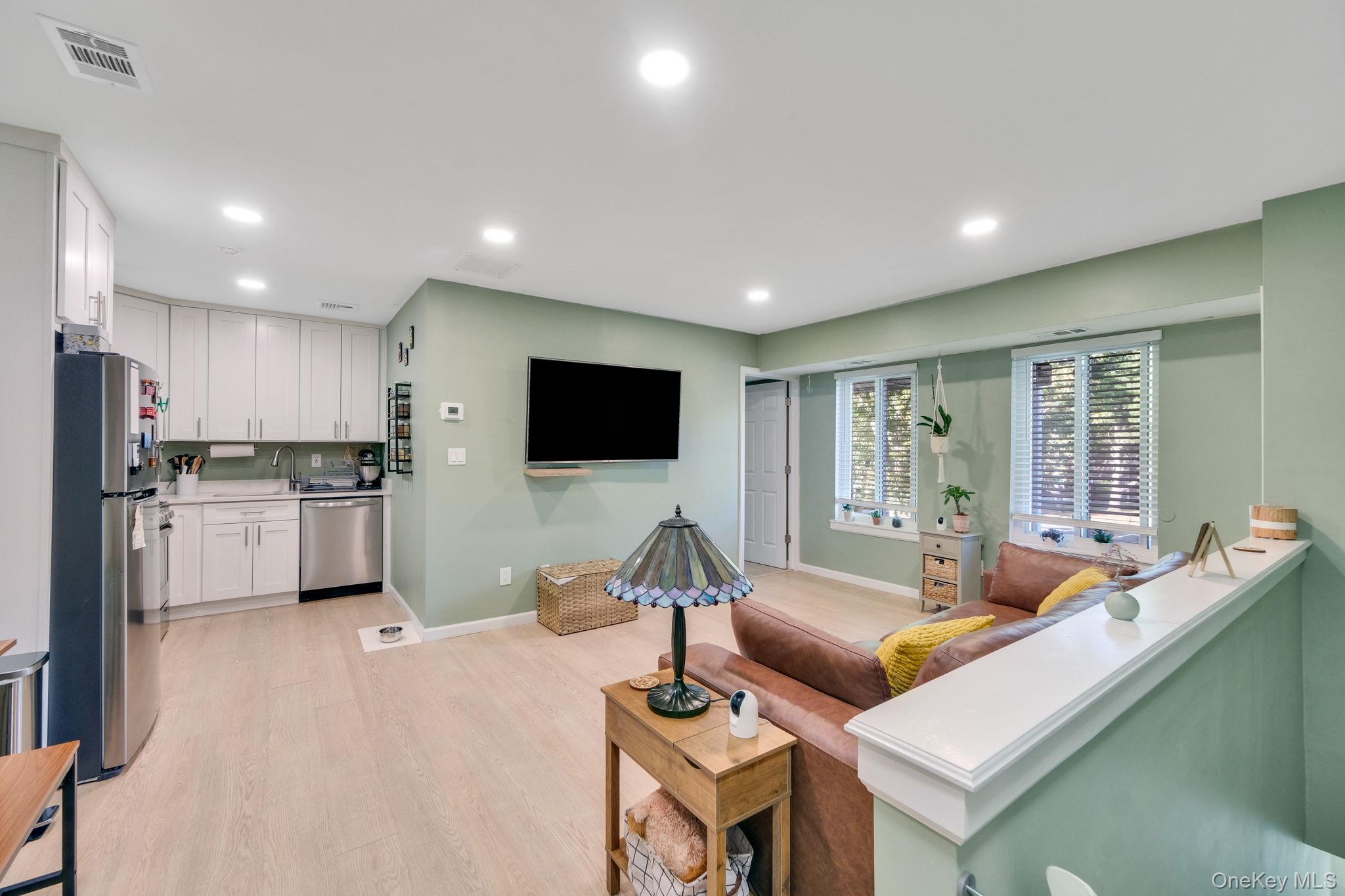 #7 photo, 2 sierra ct, サフォーク郡 Coram , NY 11727